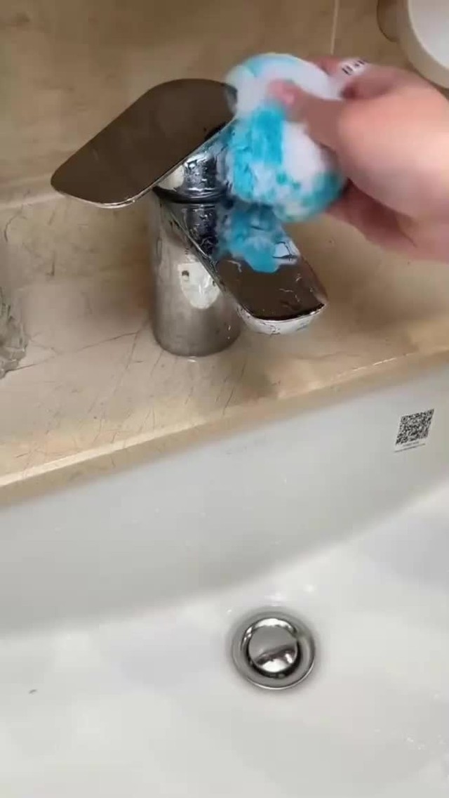 🧽✨ We had such a pleasure deep cleaning this home!
Nothing makes us happier than seeing everything shine — and knowing our clients are walking into a fresh, spotless space.
This job included:
✅ Scrubbing sink basins until they gleamed
✅ Polishing tapware to remove watermarks and buildup
✅ Deep-cleaning the shower — walls, screen, grout, and fixtures
We take our time to do it right — no shortcuts, just professional, detailed cleaning that makes a real difference.
Let Eileen Cleaning Services bring the sparkle back to your bathroom and kitchen! 💧✨
📞 Book your deep clean today — we’re here to help!
#DeepCleaning #BathroomShine #ScrubAndSparkle #EileenCleaning #MelbourneCleaning #NDISCleaning #HomeRefresh #水龙头清洁 #深度清洁 #浴室清洁
#EileenCleaning #Melbournecleaning #Melbournehousecleaning #Melbourneofficecleaning #NDIScleaning #Airbnbcleaning