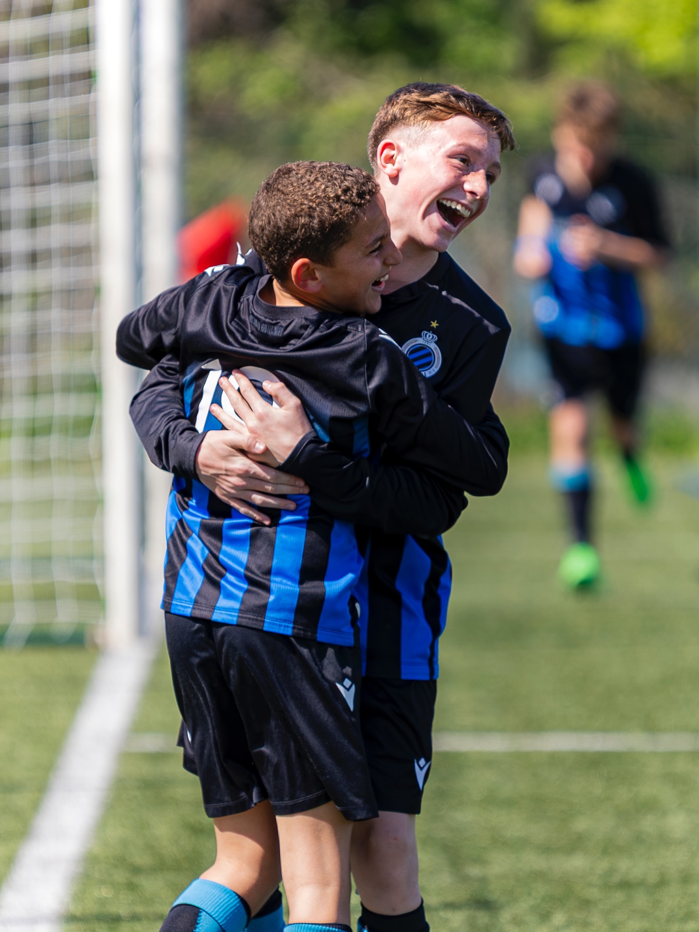 La joie. Le jeu. L’amitié.
C’est aussi ça le football.
Focus Sport Club.
.
.
.
#FootballJeunesse #PassionFoot #JoieDuFoot #ValeursDuSport #FootFormation #FocusSportClub #FootKids #AmisPourLaVie #MatchDay #FootEmotion #FootFrançais