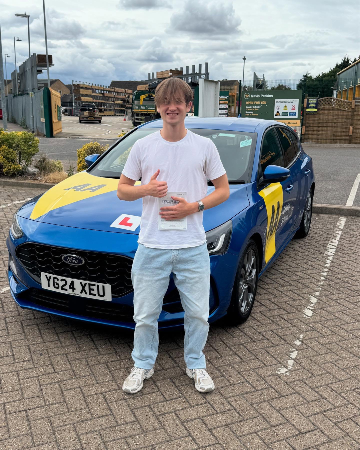 First time pass with just 1 driving fault for Nicholas at Cambridge DTC this afternoon 22/7/25. Obviously a great drive and fully deserved. It’s been a pleasure Nicholas. I wish you all the best for your very bright future. Stay safe on those roads and remember keep assessing your driving #wsdriving #elydrivingschool #elydrivinglessons #cambridgedtc