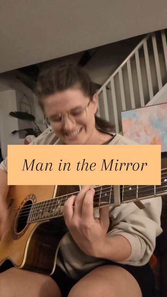 Been on an MJ kick lately and I'm pretty sure this is my favourite song of all time by any artist.
#mj #maninthemirror #michaeljackson #kingofpop #cover