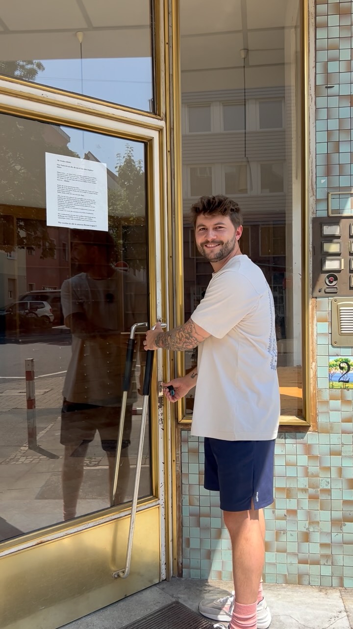 BIG NEWS…
Coming soon to Köln Südstadt
Follow along for the renovation journey 🫶🏼
📍 Lothringer Straße 2a
#underdogespresso