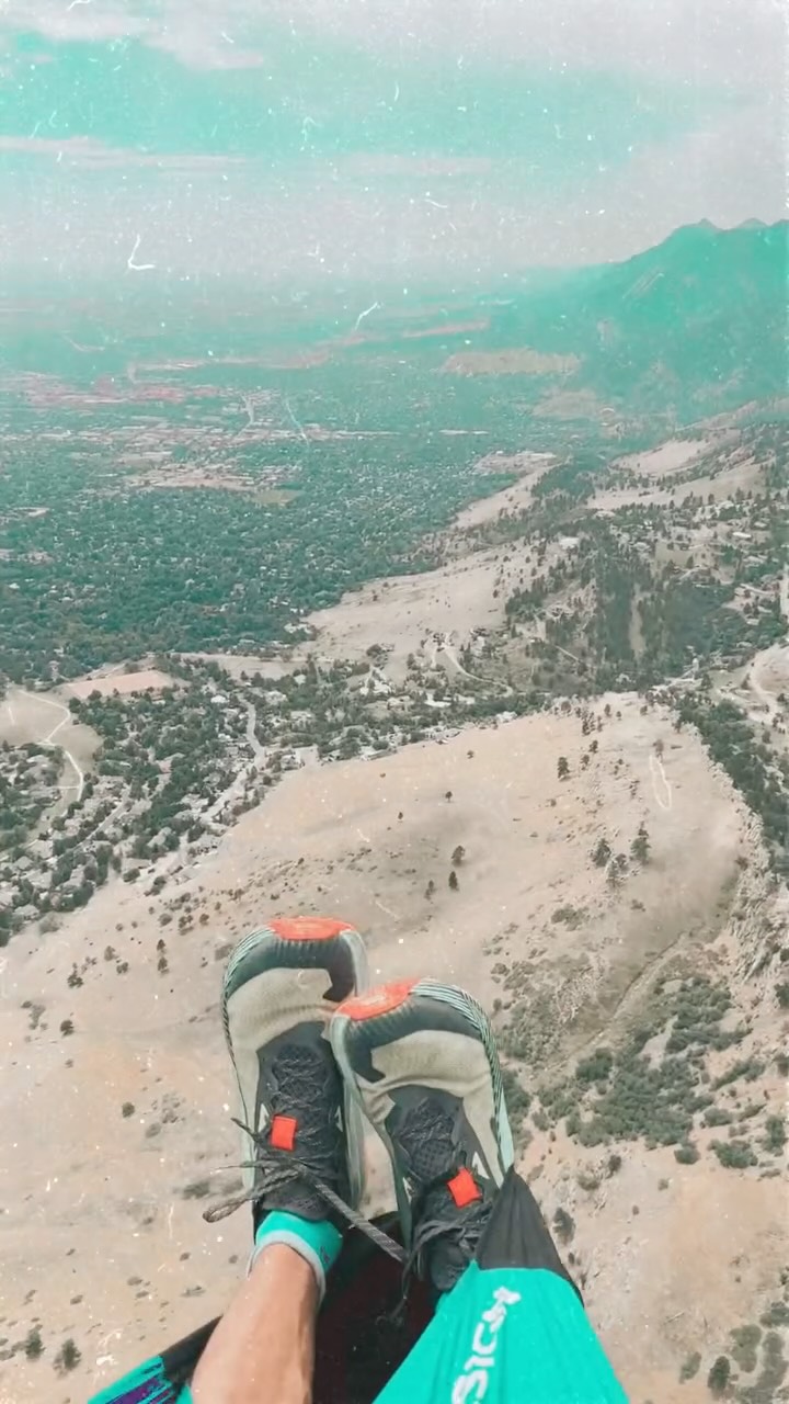 Hitting the Sky Crack in Boulder
Wrapping up an epic trip to Colorado, traveling down to Buena Vista to pace the High Lonesome 100 - surviving a midnight lightning storm above 13,000ft on an alpine ridge, made today’s hike and fly feel like a summers day in a hammock.
Putting the air miles on these @altrarunning Olympus 275’s and @opticnerveeyewear Fixie Air’s 😎
This was one of my favorite paragliding flights to date, after two sled runs and 1,800ft of hiking, the conditions turned on and I took an elevator right off launch for an incredible view of the flat irons and Boulder.
#hikeandfly #paragliding #freebird #stayoutthere
