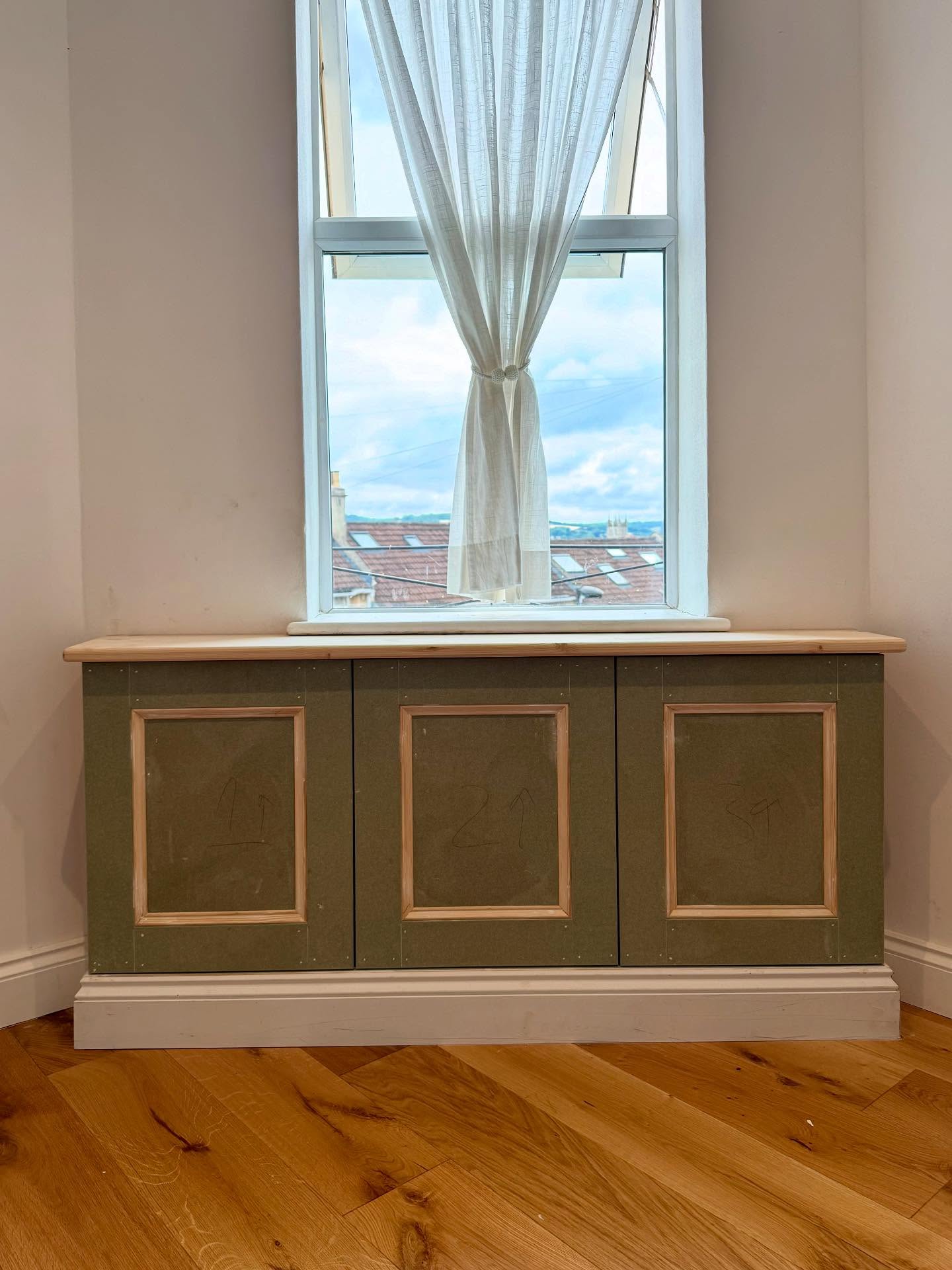 A cute little cupboard to hide an underfloor heating manifold. Panel and beaded doors and a nice pine board top. And the job was only 30 seconds my house. I just need all my other neighbours to pull their collective fingers out now, I'm looking at you number 5, in the big house.... #carpentry #bath #somerset #bathuk #cupboard #hide #underfloorheating #bespoke #fitted #storage #bespoke