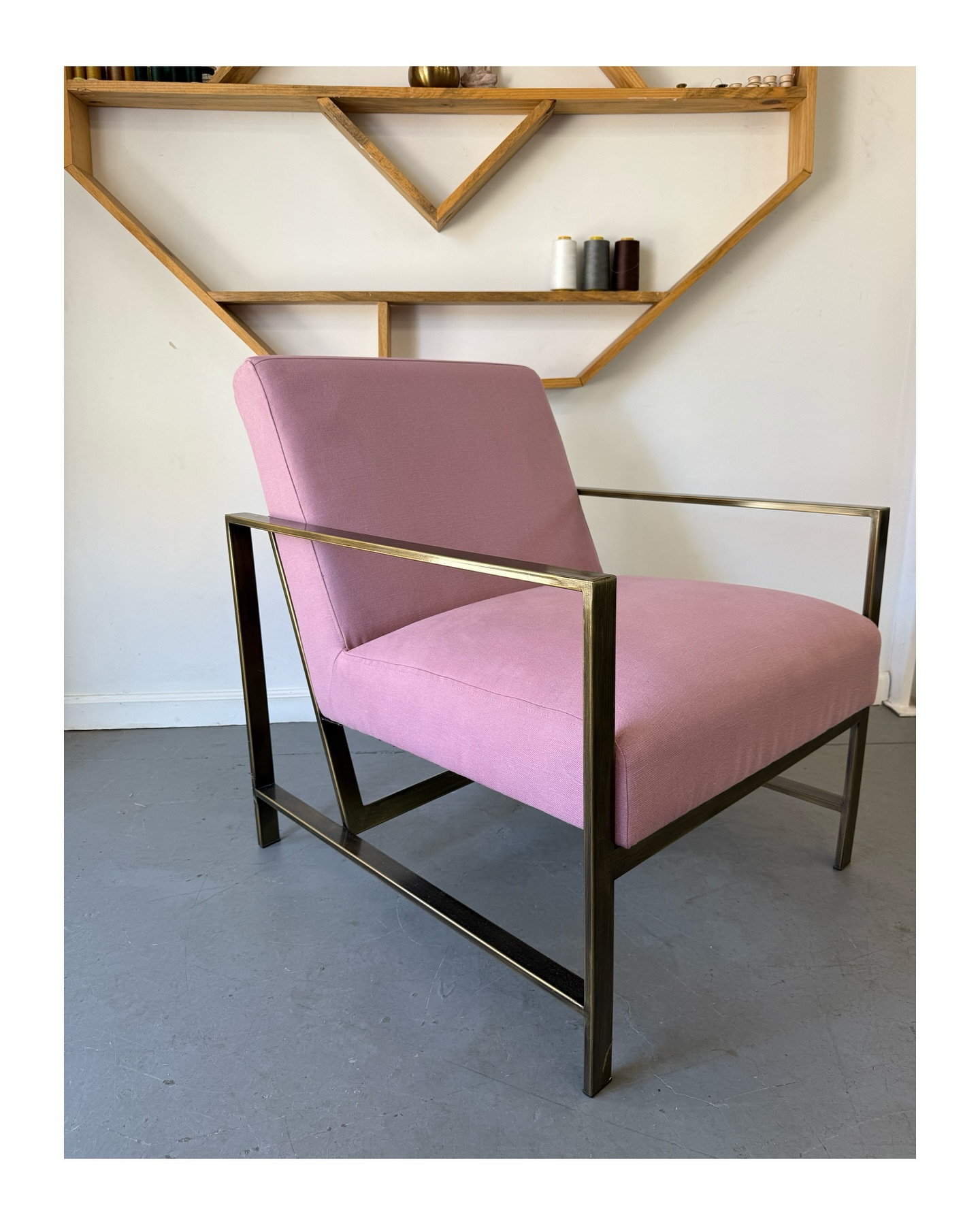 🌸✨ A Fearless Revamp! ✨🌸
A simple reupholstery project turned into a stunning style revolution! Our clients came in with a neutral cream fabric in mind for their worn-out chair, but left with a vibrant pink! 🎀
This bold color choice became the focal point of their entire living room redesign, and we couldn't be more thrilled with the result. Sometimes, one piece is all it takes to completely transform a space!
#ChairMakeover #BoldDesign #Reupholstery #PinkChair #LivingRoomDesign #Upholstery #CustomFurniture #DesignInspiration #HomeDecor #CreativeSpaces #SustainableDesign #ColorPop #InteriorGoals #FurnitureLove #SpiritThreadStudio #MadeWithLove #FurnitureRevival