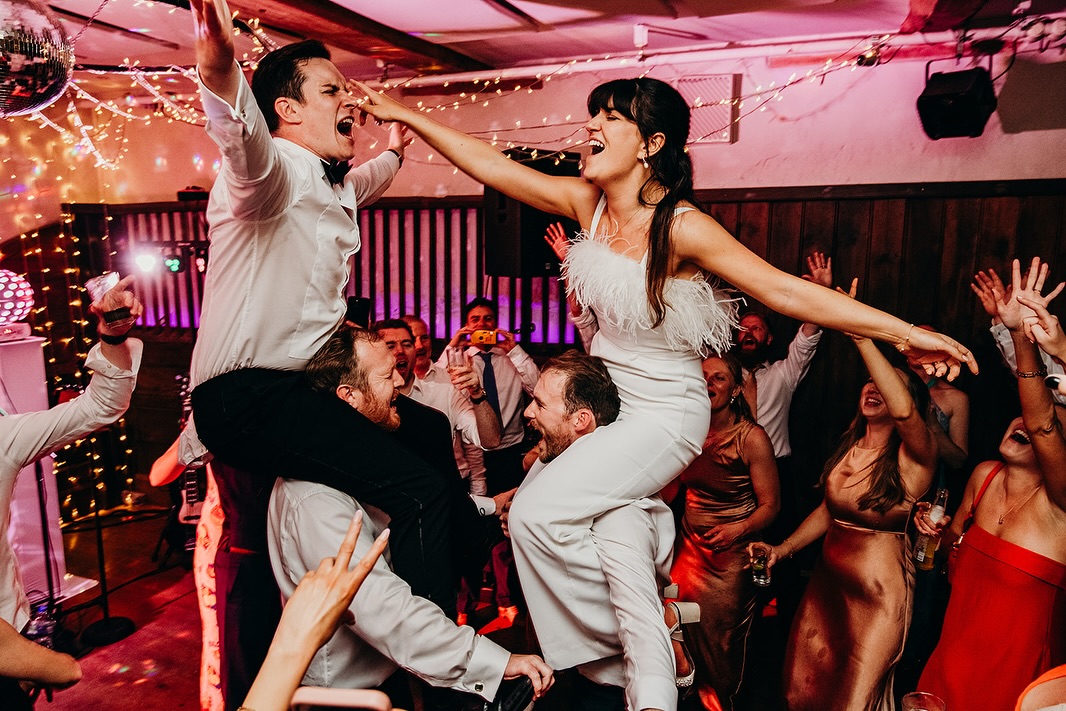 We create moments that you’ll never forget. It’s not about us - it’s all about you 😍 Indie & Alex were a vibe! 🫶🥂
Huge thank you to the incredibly talented @simonbiffenphoto 
💒 @pennardhouse 
#Tuxfizz #ukweddingband #barnwedding #cotswoldwedding #weddingmusic #firstdance #firstdanceinspo #ukweddingplanning #weddinginspo #weddingcover #romanticweddingmusic #firstdancesong #firstdanceroutine #weddingband #functionband  #weddingsinger #twia #bridalgown #weddingsdress #weddingdancefloor #weddingdances #weddingdancechoreography