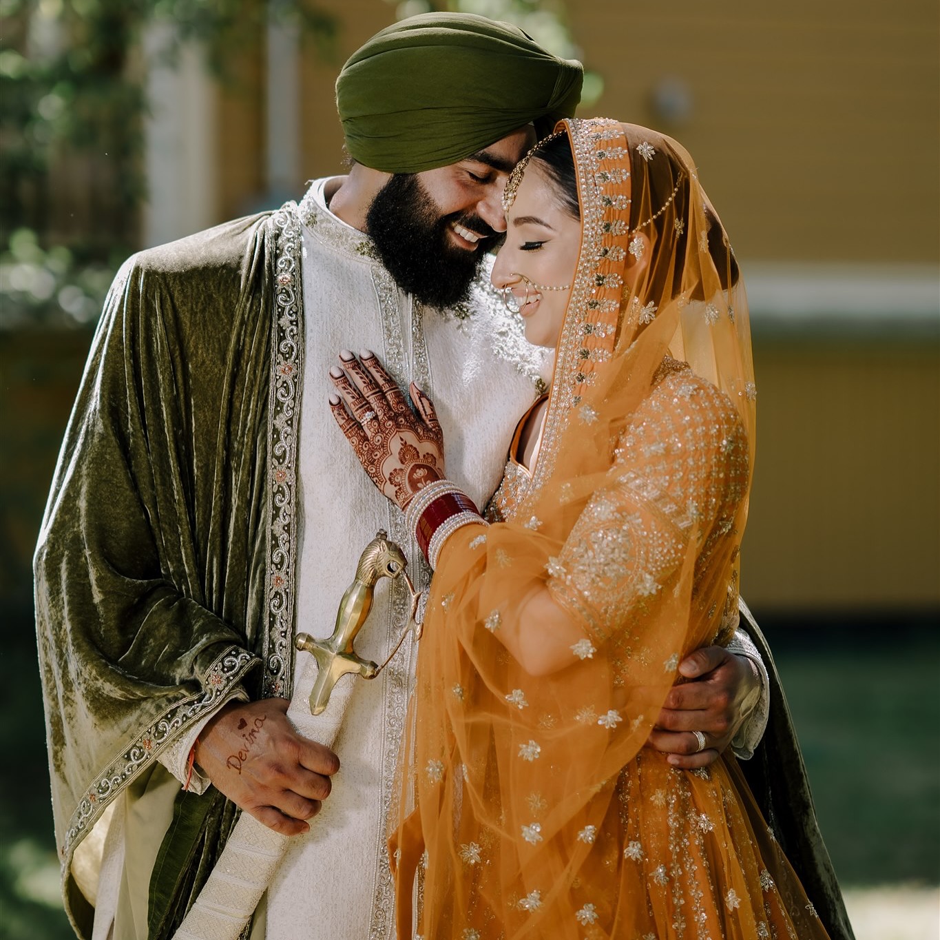 Back on the grid after a whirlwind few weeks ✨
From back-to-back weddings and engagement sessions to a lively bar mitzvah, it’s been non-stop in the best way.
Aman & Devina’s wedding was one for the books — from a very spirited maiyan (we may or may not have gotten a noise complaint…) to a beautifully heartfelt wedding day.
Can’t wait to start sharing more from this incredible month.
#sikhwedding #indianwedding #vancouverwedding #vancouverweddingphotographer
Shot for @vissaremediagroup
Photography @twinographystudio