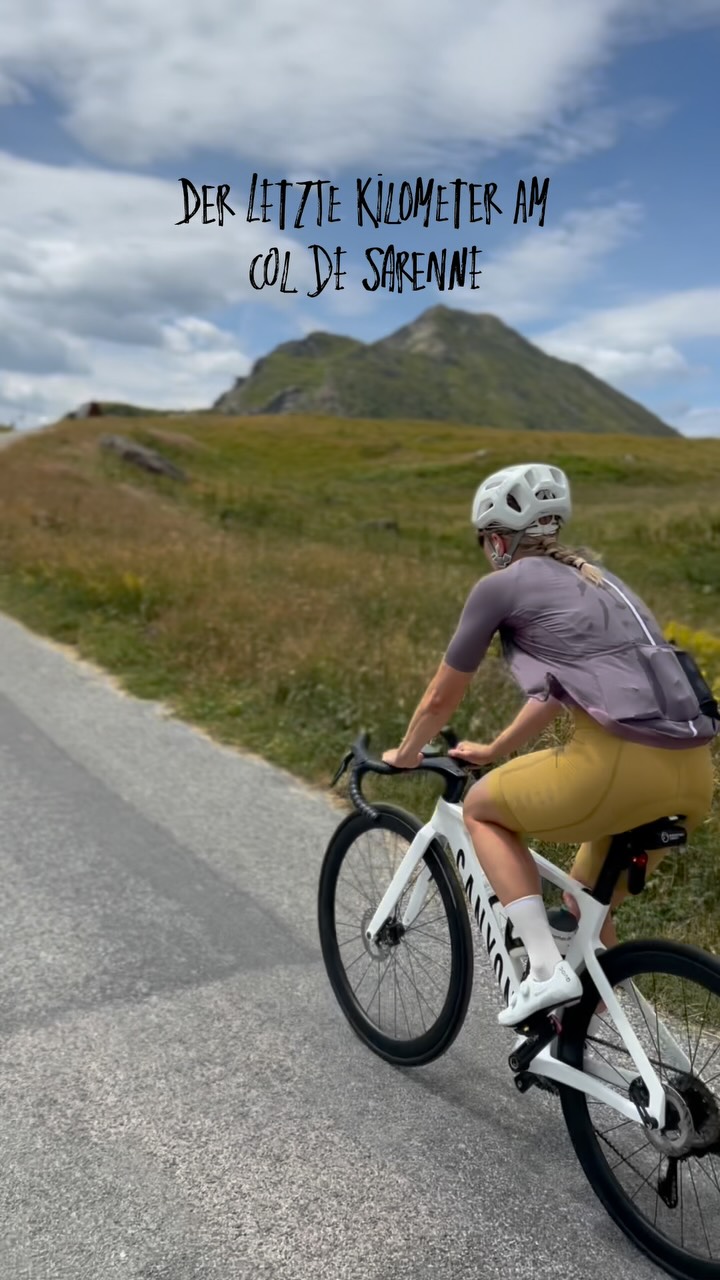 Wie oft hinterfragt man sein Leben bei einem Anstieg über 13 KM mit 1000 HM❓
Frage für eine Freundin…
#vivelafrance #coldesarenne #cycling #upwego