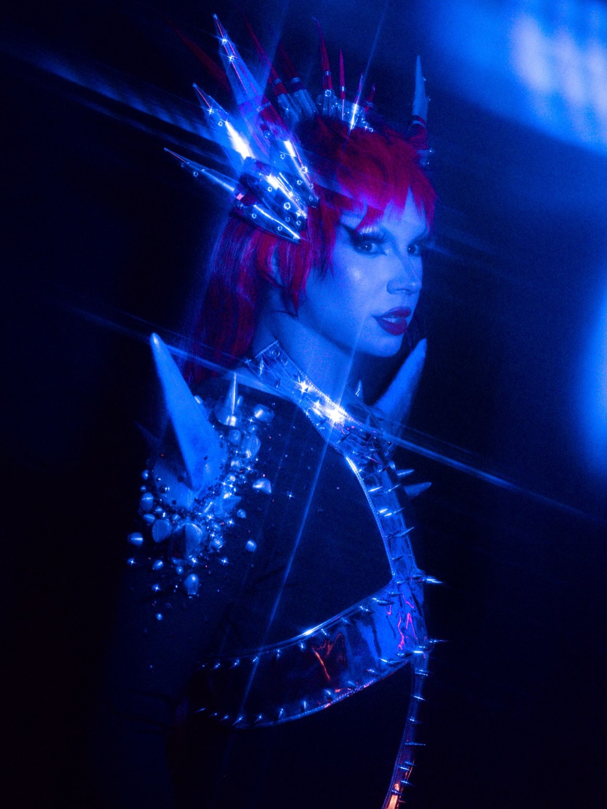 My baby girl @misty_phoenix_ rocked for the second episode of @dragrace_france ALL STAR 🌟 and category is Wingssss with total futurist look . On measure jumpsuit with 3d printed emnbroideries and robotic boots ! I am in love with this super look we made for the top model Mami ✨❤️, your drag is flawless, you are a true artist, thank you for trust in our fashion vision. ❤️✨
.
📸 by genius @julesfaure
Wig by master @jeanbaptiste.santens
Thanks to my team for help @spider.danger @charles_dalloz ❤️
.
#fashion #costume #mode #dragracefrance #romainthevenin #mistyphoenix #fury #3d #metal #ailes #mytologie #mecanism