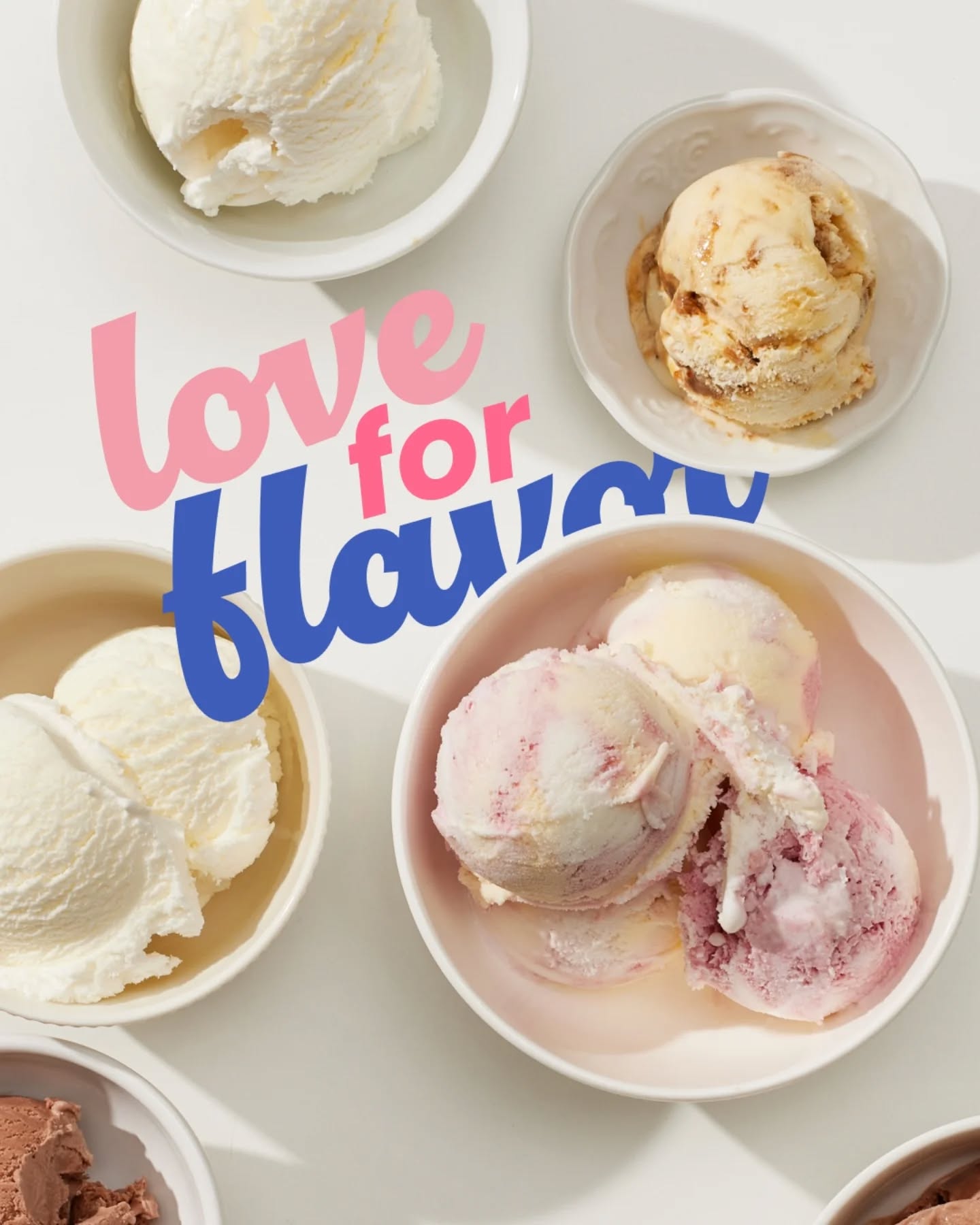 Uma explosão de sabores que derretem barreiras e conquistam corações. Porque amar também é escolher seu sabor favorito.
Ice Spice, mais doces do que nunca. 🍨😋