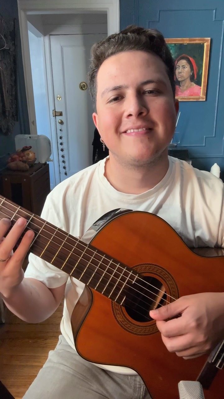 Coleccionando Heridas - @karolg @marcoantoniosolis_oficial
Bello intro… muy al estilo de el Buki.
✨
#fyp #guitar #takamine #parati #balada #karolg #latinaforeva #foryou #guitarcover #acoustic #mexicanmusicians