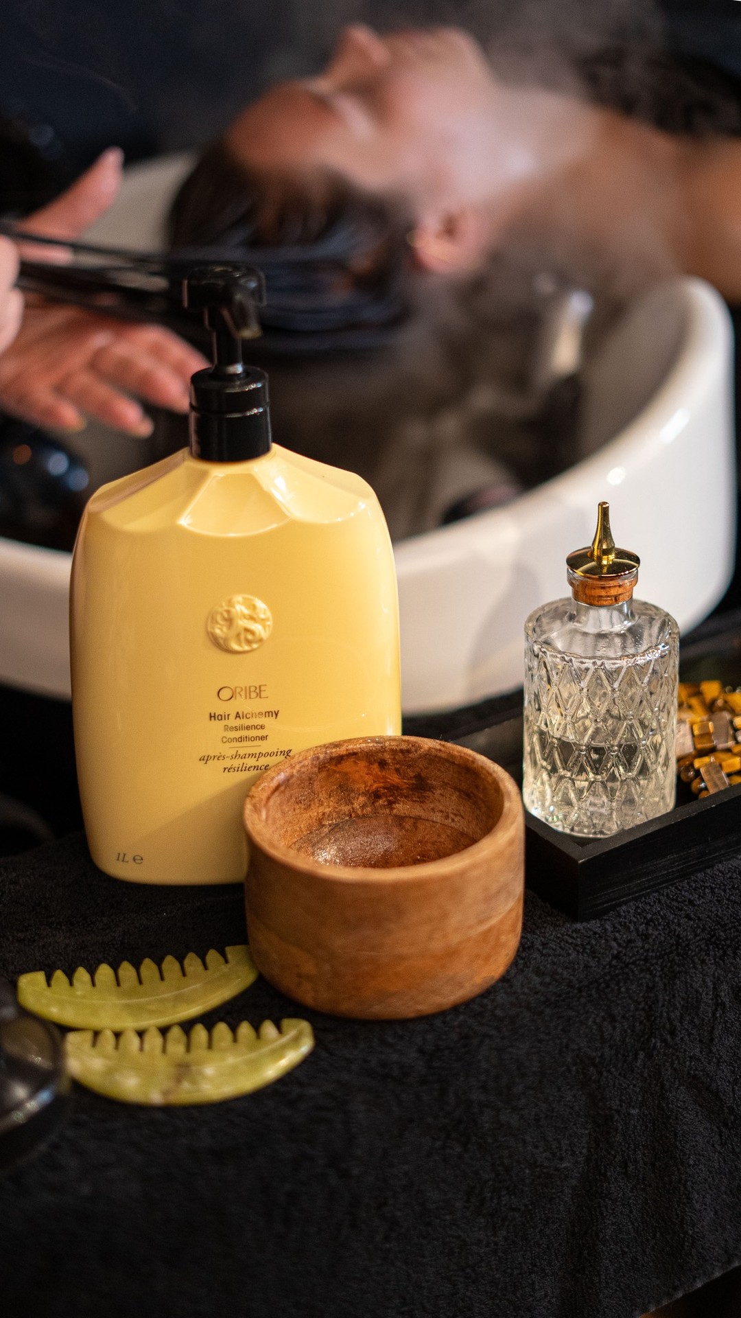 Des fans d'ASMR par ici ? 👀
On vous propose une petite session version Head Spa avec Charlotte ! 💛
Hair & Head Spa WILD
📍 118 Rue du Gros Horloge, 76000 Rouen
CM & 🎥 : @agence.boujoubien
#wildcoiffeurcoloriste #headsparouen #headspa #asmr #soincheveux #satisfying #coiffeur #cheveux #rouen #normandie #boujoucm