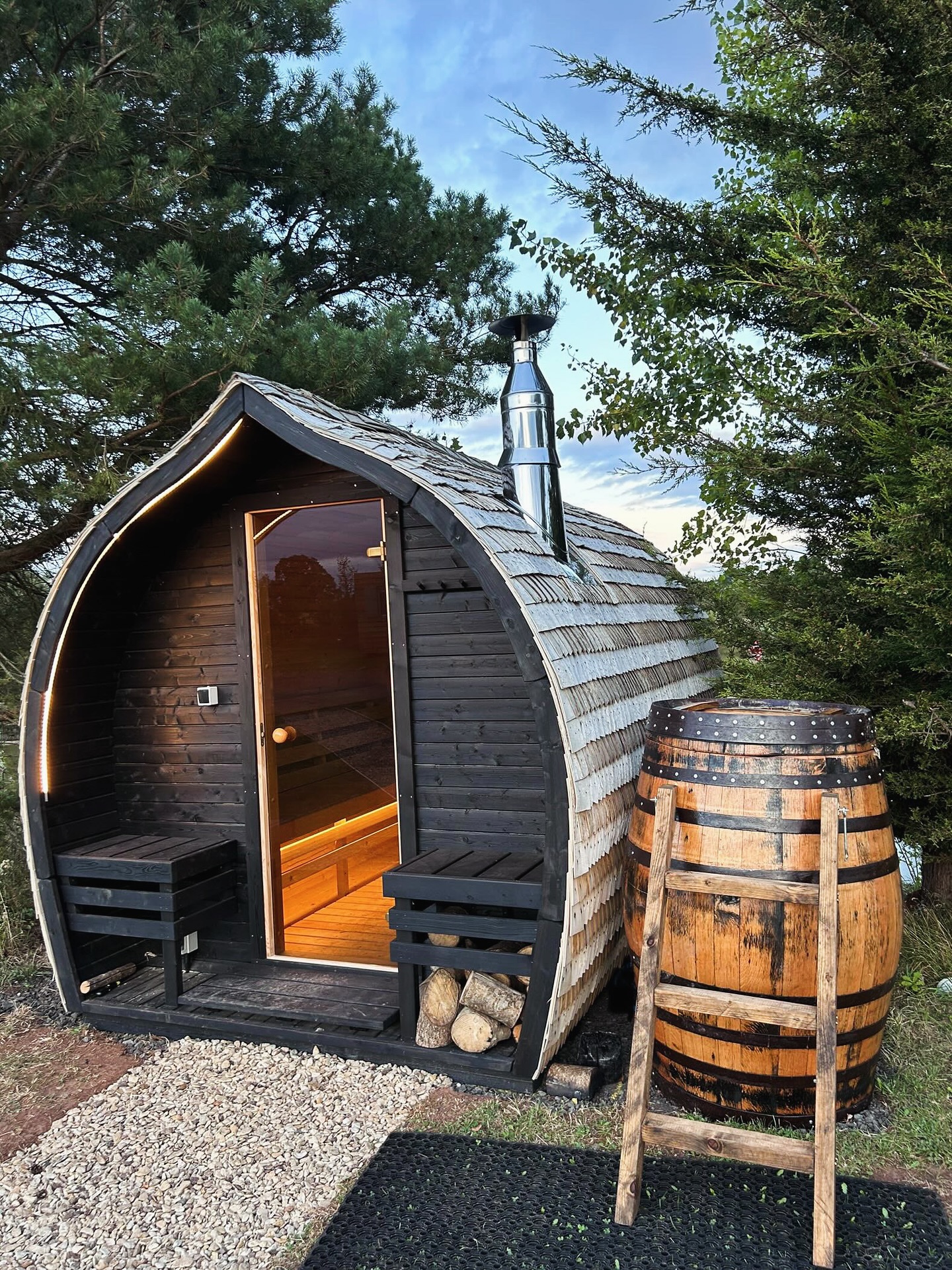 Why Choose a Wood-Fired Sauna for Recovery? 🔥
Deeper, more radiant heat for natural, muscle-soothing warmth
Longer-lasting heat ideal for slow, restorative sessions
Mindful ritual of fire-building promotes mental calm and recovery.
🧊 Pro Tip: Pair with Cold Therapy
Alternate heat with cold plunges or showers to reduce inflammation, boost circulation, and speed up muscle repair — a proven method for serious recovery.
Enquire about your perfect sauna and ice-bath setup
📧hello@cotswoldsaunas.co.uk
📸 @watersedge.club @watersedge_stay
#cotswoldsaunas #outdoorwellness #ecodesign #saunalife #sustainablespaces #woodfiredhottubs #woodfiredhottub #homeandgarden #lifestyle #gardenlife #gardenlove #Home #hottubsale #homestyle #Homes #homeinspo #relax #relaxation #relaxed #relaxtime #hottubclub #relax #RelaxAndRecharge #healthylifestyle #healthandwellness #cotswoldsaunas #woodfiredsaunas #saunatime #saunabenefits #nordicinspiration