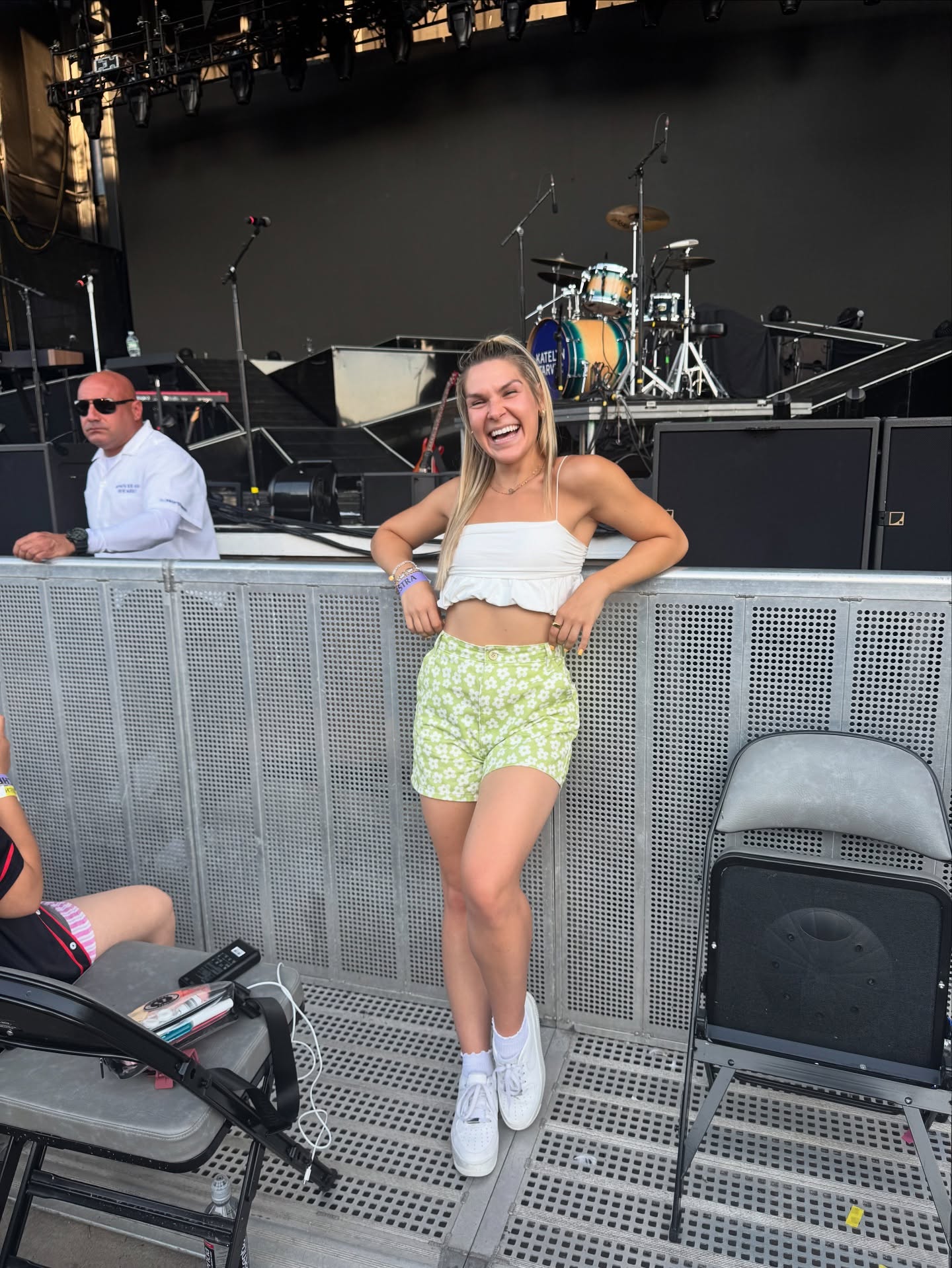 she’s back in one of her elements, ladies and gentlemen 😌