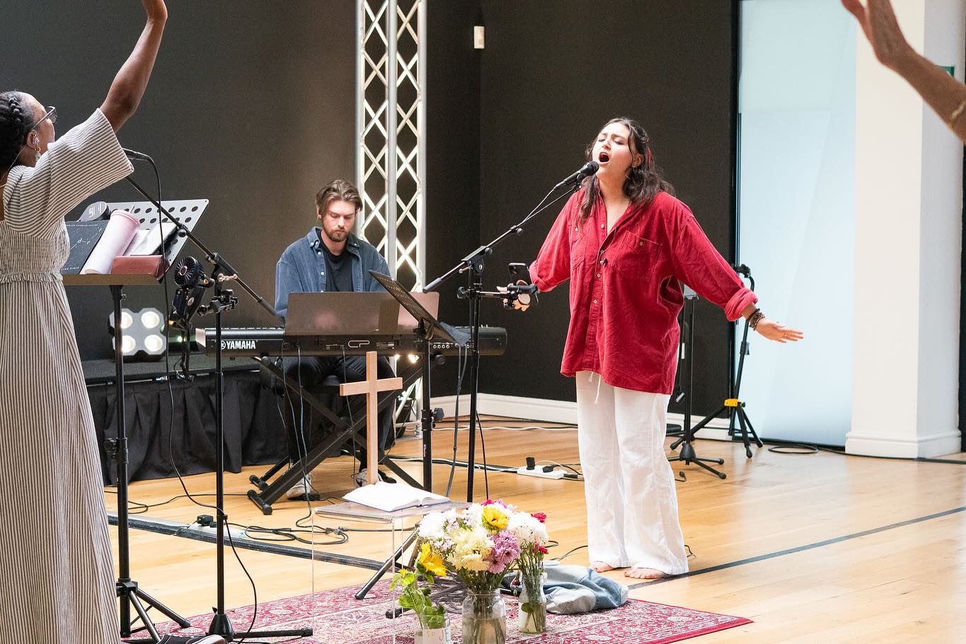 🙌🏻 We will run this race focused on Your face 🙌🏻
Tuesdays & Thursdays 9am - 9pm
Sundays 10:30am - 12:30am