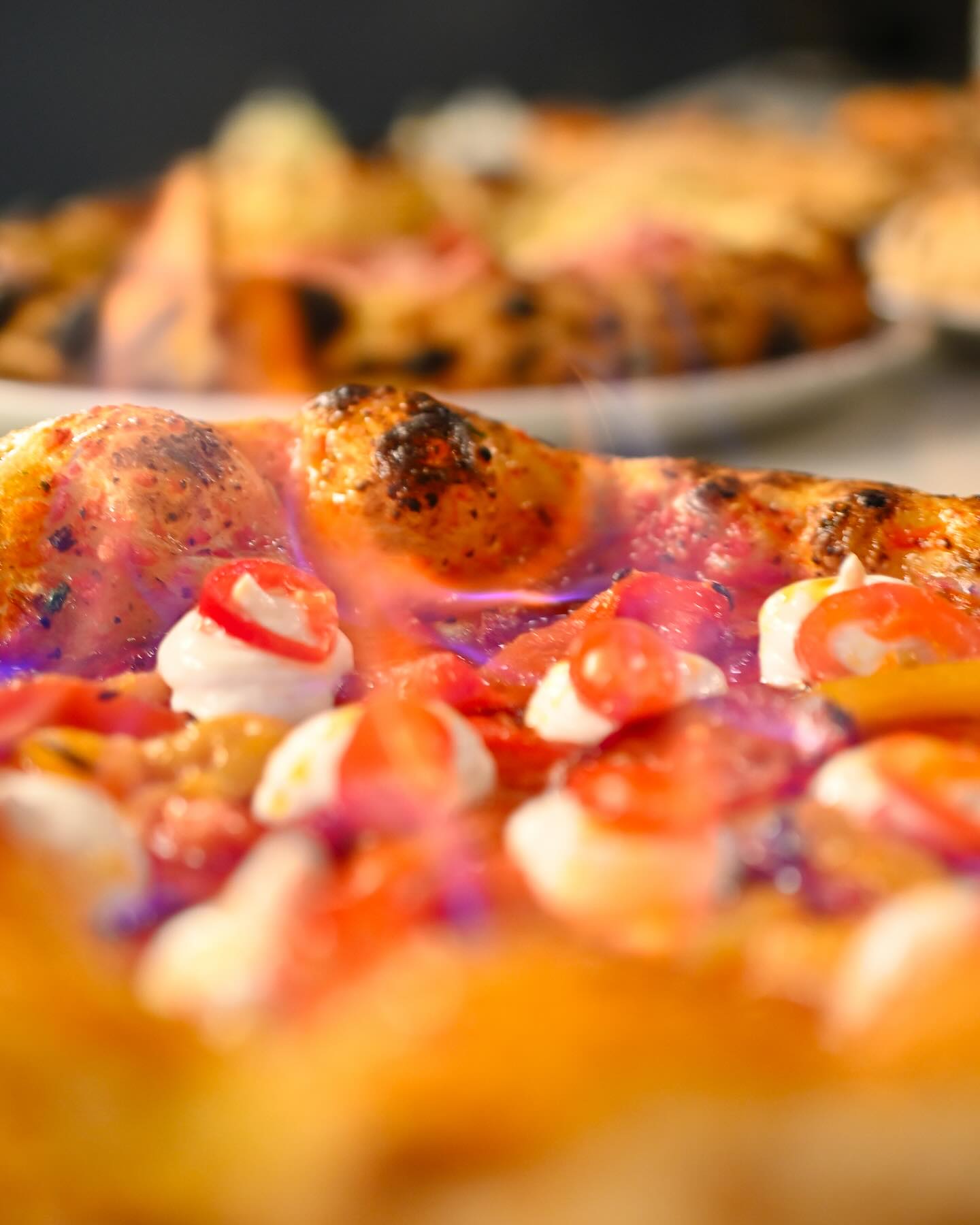 Hot slice!
•
•
•
#hot #spicy #etienpizzabar #pizza #italianpizza #pizza #pizzavibes #pasta #summer #summerinathens