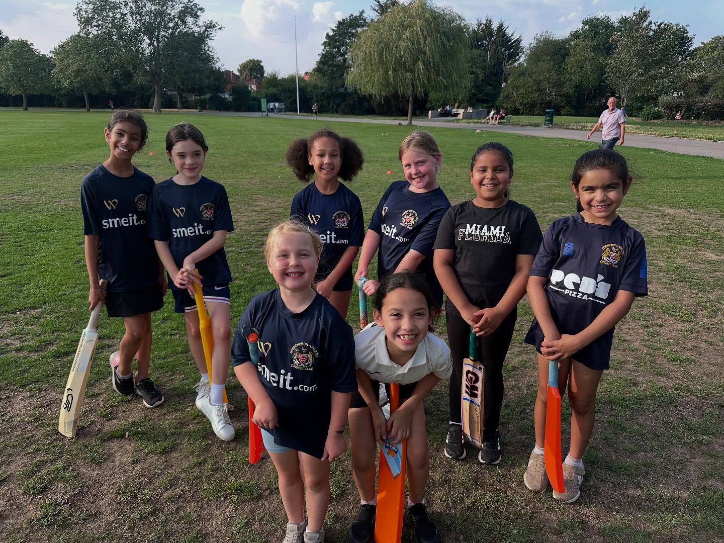 Well done to our U9 girls in their festival with @orsettthurrockcc & @brentwood_cc ☀️
#essexcricket #essexcricketcommunity @essexcricketcommunity