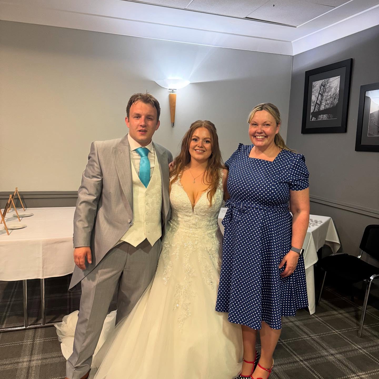 Ah where do I start with this couple?!
The most laid back pair I think I’ve ever met.
The weather was HOT HOT HOT 🥵
The vibe was amazing.
I had such a fabulous time with all the guests and watch this space for another post about this fabulous pair 😍😍
Thanks for having me Laura and Anthony.