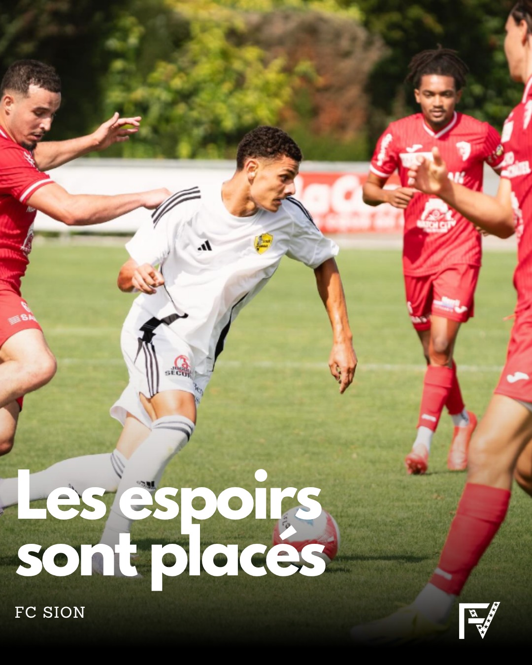 Quelque temps après avoir signé un contrat professionnel pour une série de jeunes, le FC Sion les envoie en prêt...
Article complet sur notre site internet 💻
𝗙𝗩 🔴⚪⚽
#footballvalaisan #foot #football #sport #soccer #fv #valaisan #valais #wallis #footamateur #futbol #plaisir #lovefootball #jogabonito #dimanchematin #sundayleague #ligueamateur #transfer #mercato #infomercato #sundayleague #formation #associationfootballvalaisan #article #campfv #footballvalaisan.com #sion #espoir