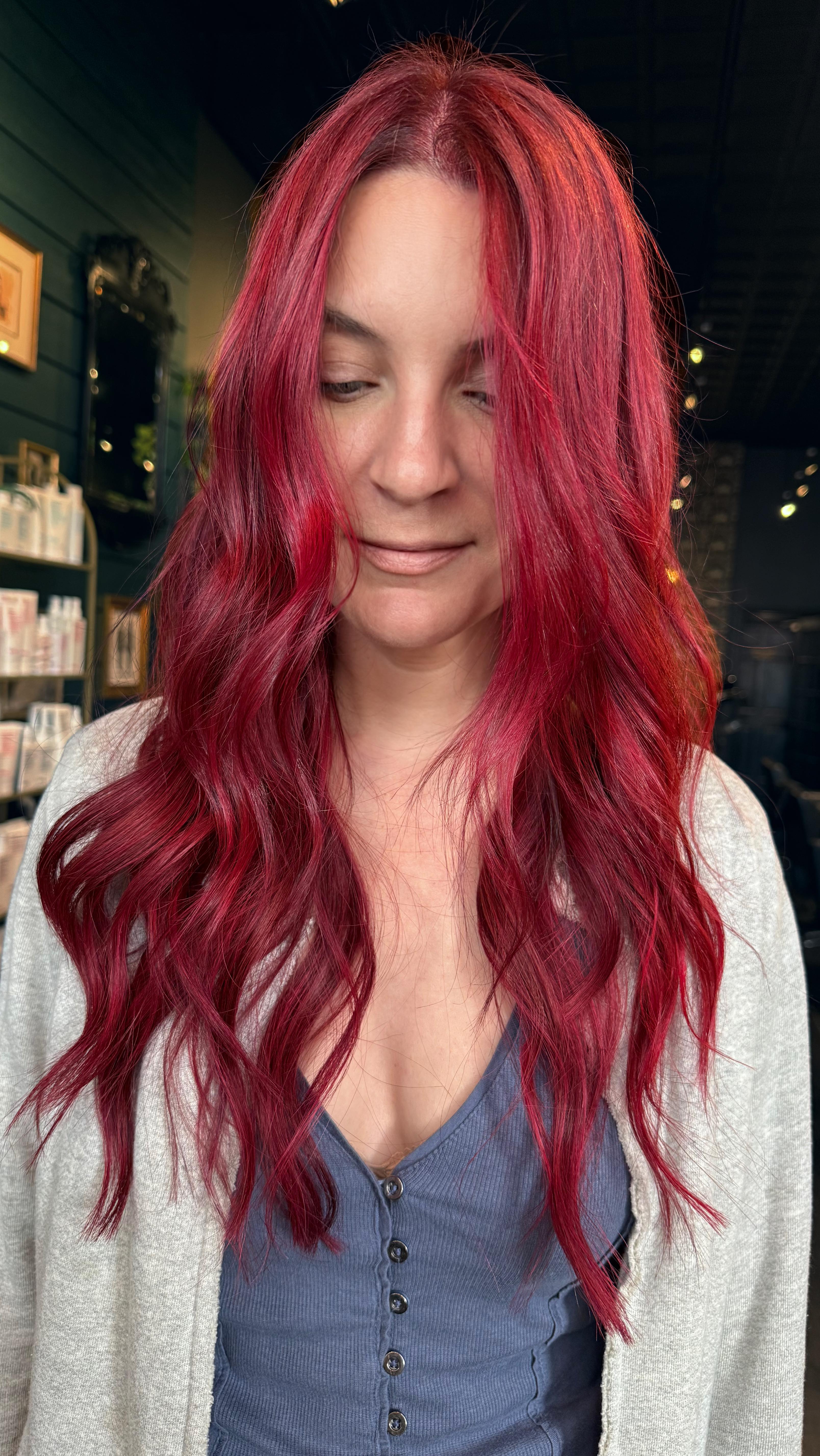 Sometimes it takes a village to give someone their dream hair ✨
Extensions by @lvluvzvividz
Color by @thathaircolorist
Extension prep @thathaircolorist @thesamillz @lvluvzvividz