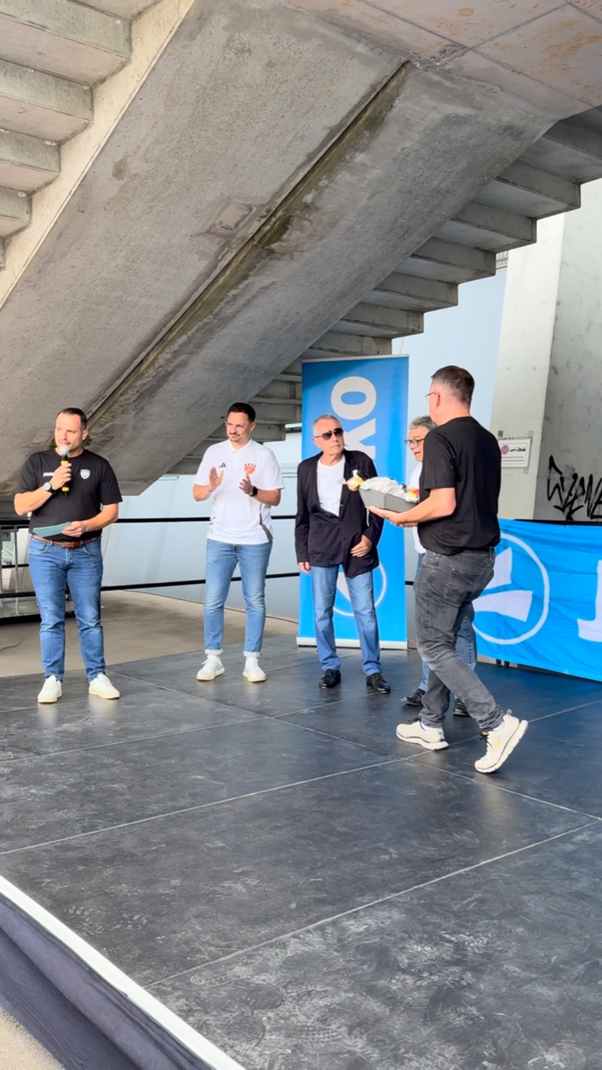 📣 Live an der Kreuzeiche!!! 📣
#schiedsrichter #srgreutlingen #wfv #respektfürdenschiedsrichter #dfbschiris #ehrenamt #fussball #dfb #fußball #dfbschiedsrichter