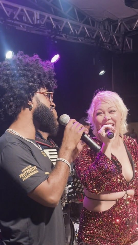 O show da Danella é feito com muito amor, muita alegria, com certeza é o melhor show do mundo🥰😍😍😍
#danella #forro #forr #o #sertanejo #musica #piseiro #nordeste #vaquejada #a #brasil #dan #music #xote #samba #forrodasantigas #forrozeiros #wesleysafadao #pisadinha #sertanejouniversitario #forropedeserra #vaqueiro #saojoao #festa #tbt #show #gusttavolima #pedeserra #live #funk