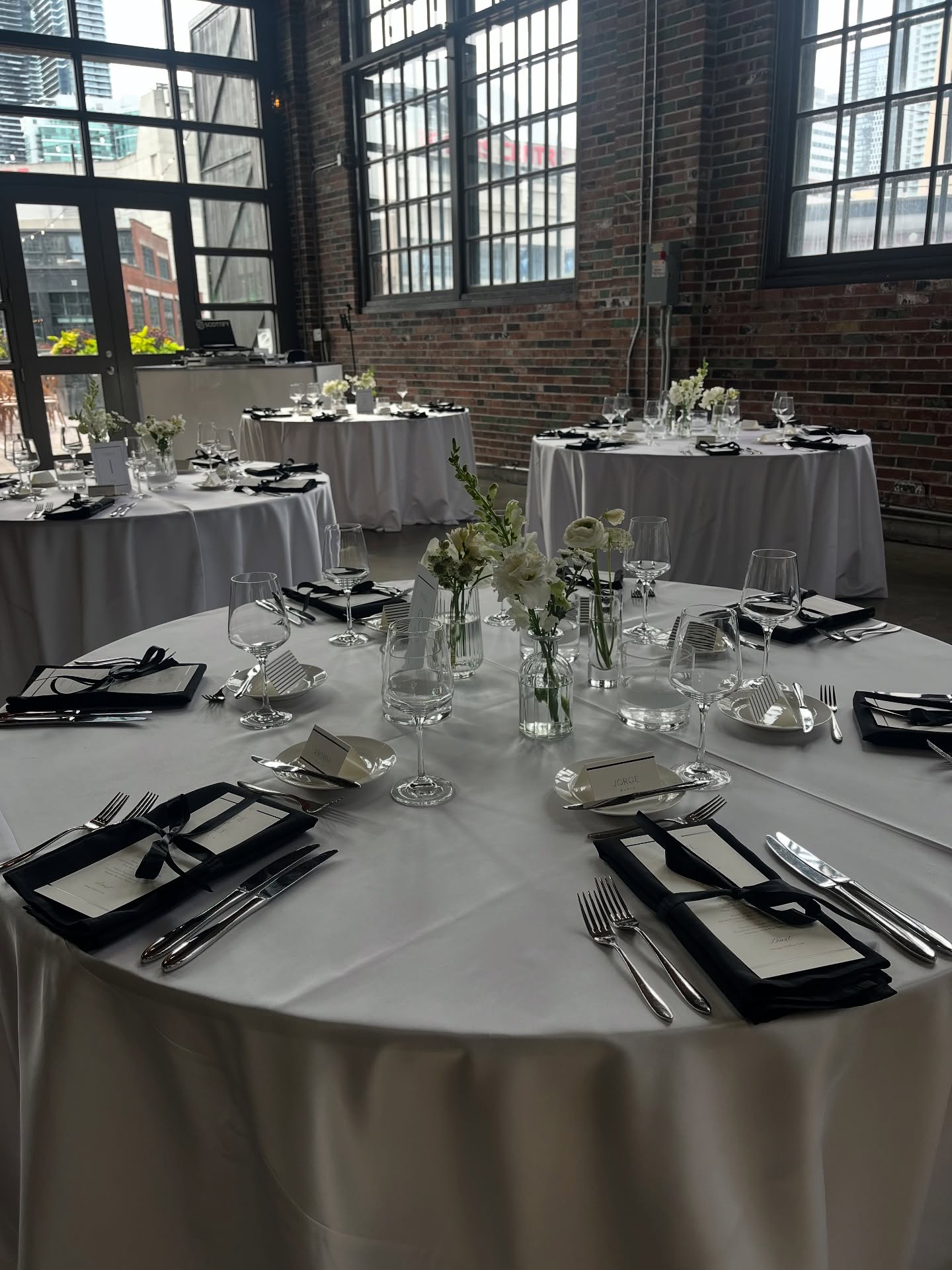 Elegant wedding decor and delicate floral arrangements at Steam Whistle.
.
.
.
.
#WeddingDecor #FloralDesign #SteamWhistleToronto #ElegantWeddings #TorontoWeddings #EventStyling #WeddingFlowers #TimelessDecor #SophisticatedEvents #weddinginspiration