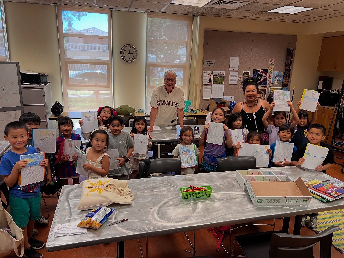 Session 2 at BNK was full of heart and history! Our theme, Kuwento, came to life with a special visit from Lolo Oscar, Oscar Peñaranda, the very first teacher of Filipino American Studies. He shared stories that reminded us how powerful our voices are, and how storytelling (kuwento) can shape both culture and scholarship.
We also proudly introduced our BNK generations and welcomed this class as BNK’s 4th generation! Tita Ann had some fun with our Manang Dawn class, asking them their favorite Tagalog words, lots of smiles and laughter all around.
Who’s excited for tomorrow? We heard we’re learning about Filipino martial arts, see you there! 🥋🇵🇭
#bnkfilamschoolsj #oscarpenaranda #fanhsnational #filipinoamerican #filamchildren #filamschool #bayaningkabataan #childrenheroes #filameducation #k-8filamschool #elementaryagechildren #culturalschool #summerprogram #filipinoschool #knowhistoryknowself #nohistorynoself #payitforward #nextgenerationfilams #filamyouth #proudfilipinx