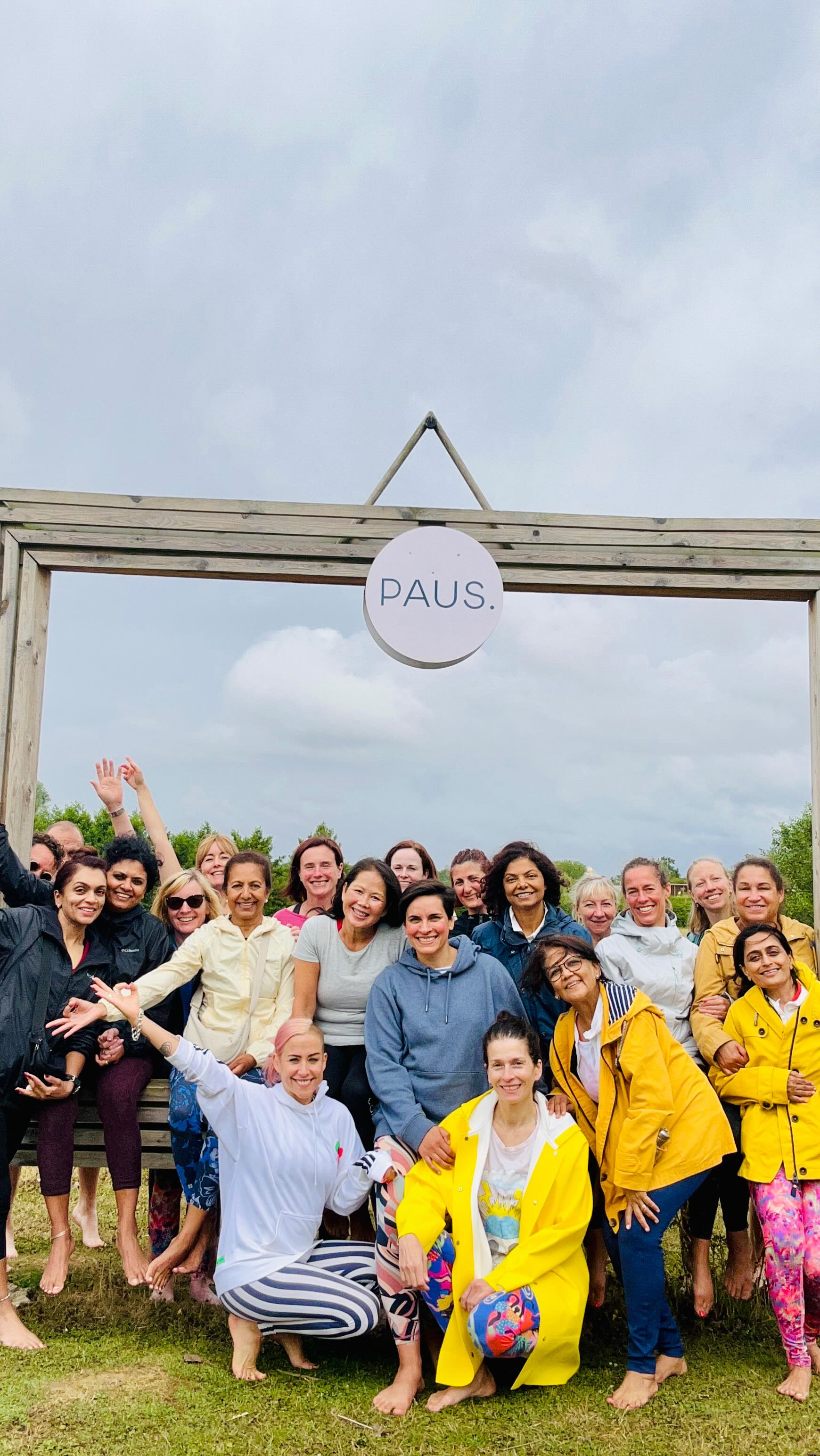 ⏸️ Press Pause 🧘♀️🧘♂️🌳🧖🏼♀️🧖🏻♂️
.
Massive thank you to everyone who joined us for our day retreat 🥰
This was a chance to step away from the noise and into a day of complete reset & reconnection…And the day did not disappoint 🙃🙂
From the energy in the yoga space to the laughter on the sensory walk, the delicious food on the terrace, the relaxing outdoor bathing and amazing treats in the goodie bags!🌟
Thank you to all the brands that supported us😘 thank you to all of those that joined us 💖
#yogaretreat #dayretreat #wellbeing #selfcare #nature #outdoorbathing #veganfood #barefoot #sensorywalk #yoga #yogasana #jivamukti #yogacollective #veganproduct #veganpower