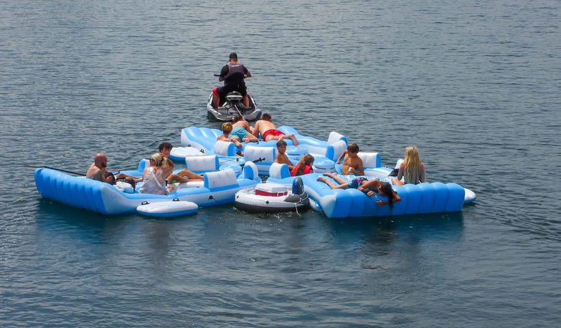 #teamcantune got to work last weekend supporting over 2,000 floaters from the Niagara South community at @wellandfloatfest