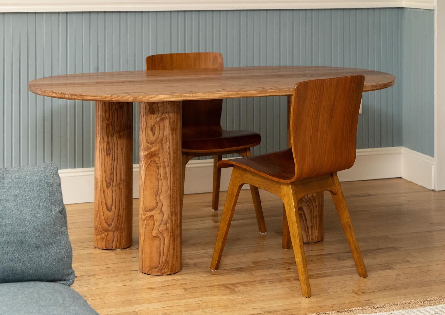 Back when Path was just something I dreamt about, the thought of being able to create something that lasts all the while paying homage to nature seemed so fulfilling.
As Path has grown, and Brandon and I with it, we often find ourselves marveling over the beautiful materials we get to work with. We’re often awe-struck by grain patterns, burls and curls and colors.
This particular project resonated with the nature-loving side of us both. The racetrack shaped table top sat atop three substantial solid wood columns that very quickly came to resemble little tree trunks!
We decided on an asymmetrical base design and an English Chestnut stain. This project isn’t quite complete (!!!), but it’s safe to say that we’re already head over heels for this one! ✨
#pathdesign #pathdesignco #followyourpath #woodworking #customwoodworking #hardwoodfurniture #customfurniture #furnituredesign #hardwoodtable #diningtable #bespokefurniture #smallbusiness