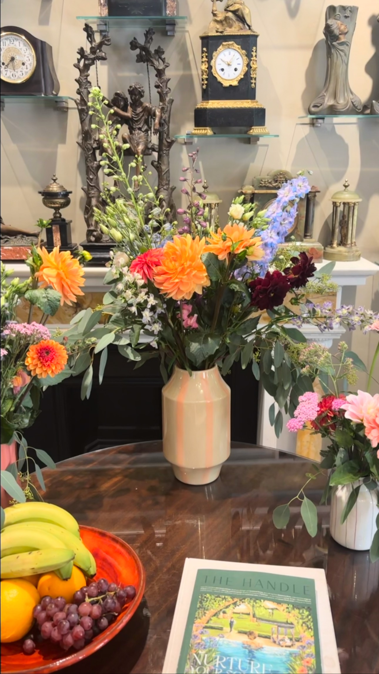 Flowers from the cutting garden at @homewoodbath looking fabulous in the entrance hall