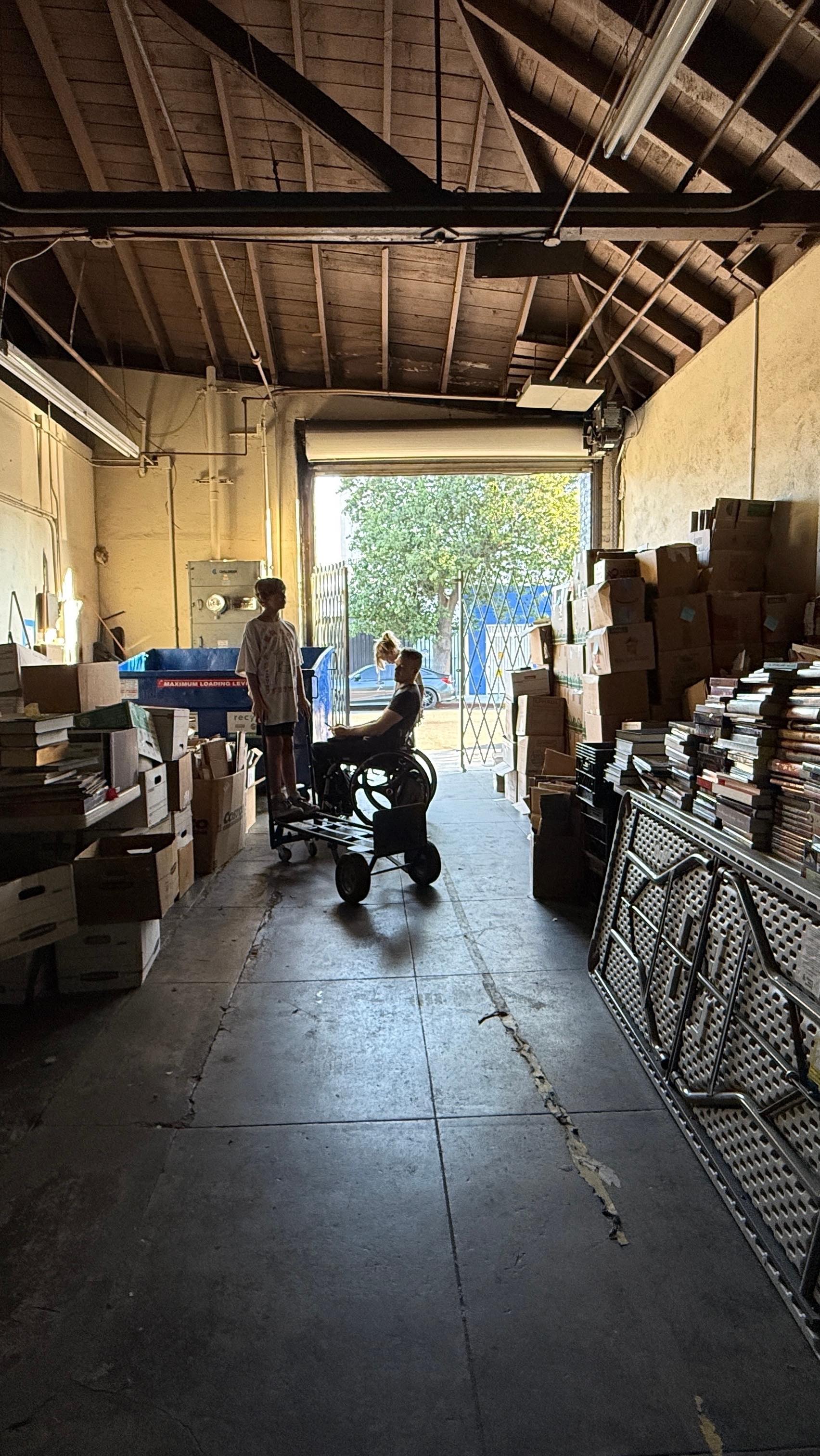 After 16 years, our downtown used book warehouse doubled in rent and has to go—fast. That means sorting and pricing half a million books (again) by July 31.
Can we do it? Follow the time-lapse updates and keep an eye out for our live unboxing streams.
#books #live #unboxing #savethebooks #la #thelastbookstore