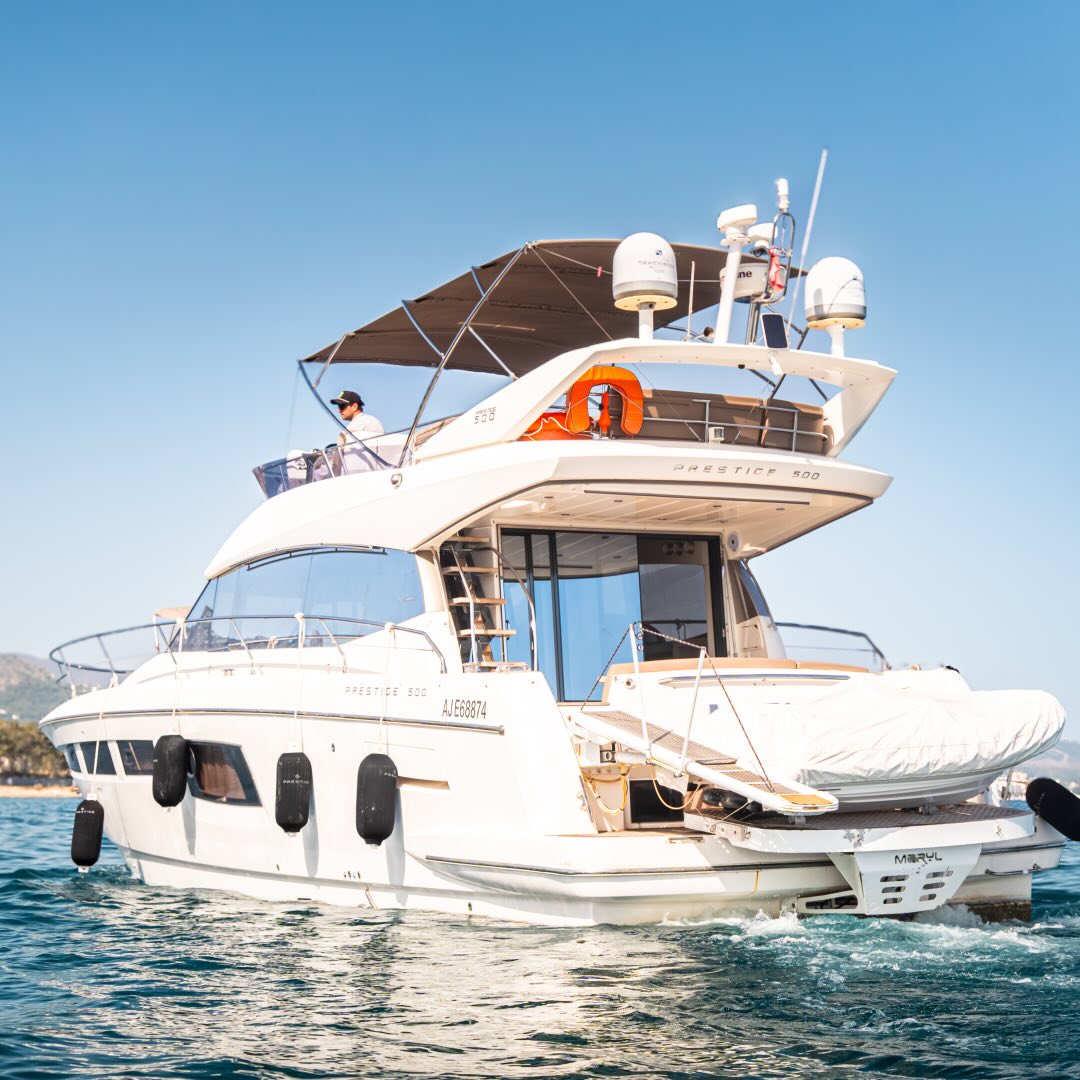 We are excited to offer Meryl a 50ft yacht 🛥️ for charter available up to 12 people. Taking bookings from August 11th. Get in touch if you’re in Puerto Banus, Marbella & surrounding areas for the best experience of your life. 🌊 🐬 ☀️