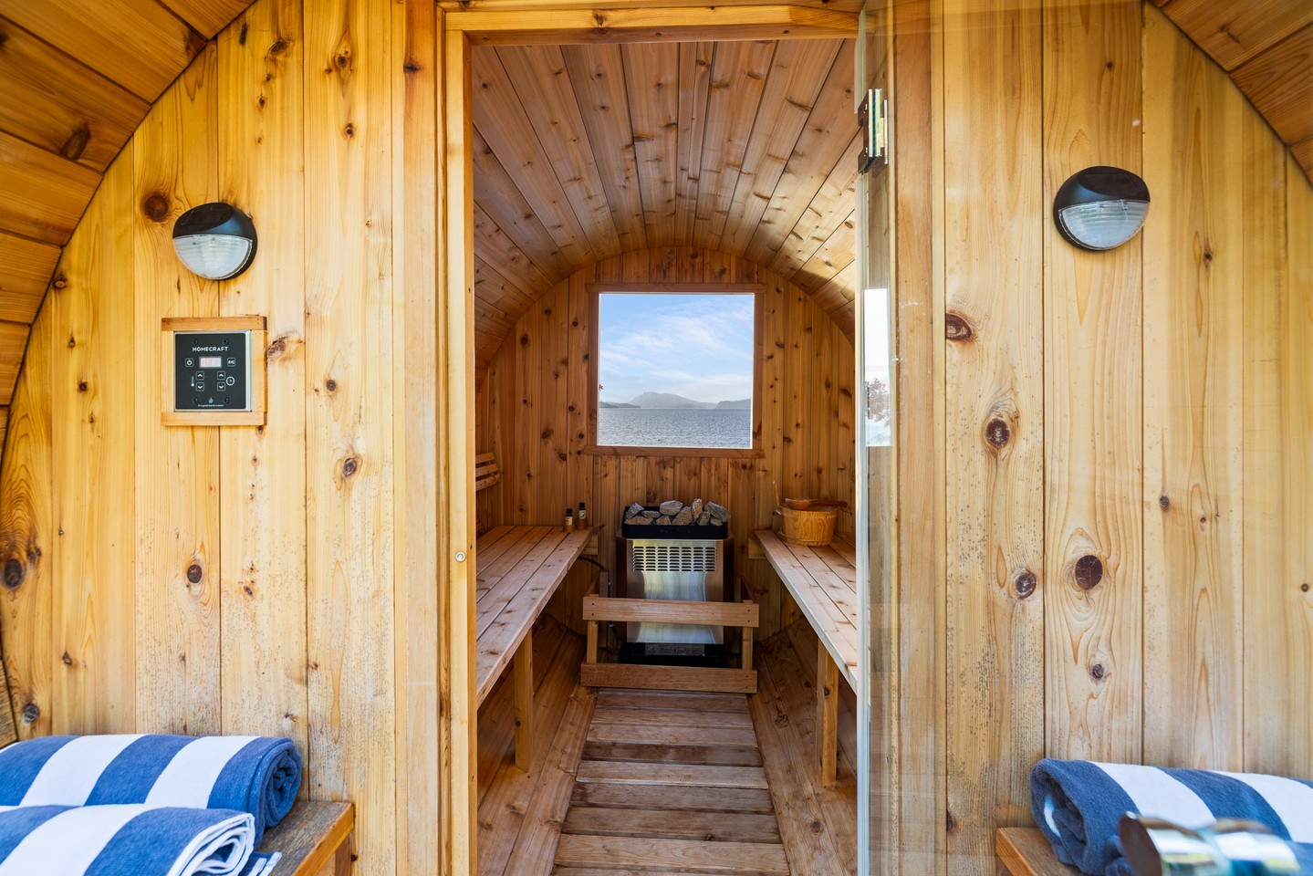 Not just a backyard—your personal sanctuary. This home’s outdoor spa and sauna deliver resort-style comfort in a residential setting! Listed by @homesandbuyers.ca
#yyj #yyjrealestate #realesatephotography #instahome #yyjrealtor #yyjrealtors