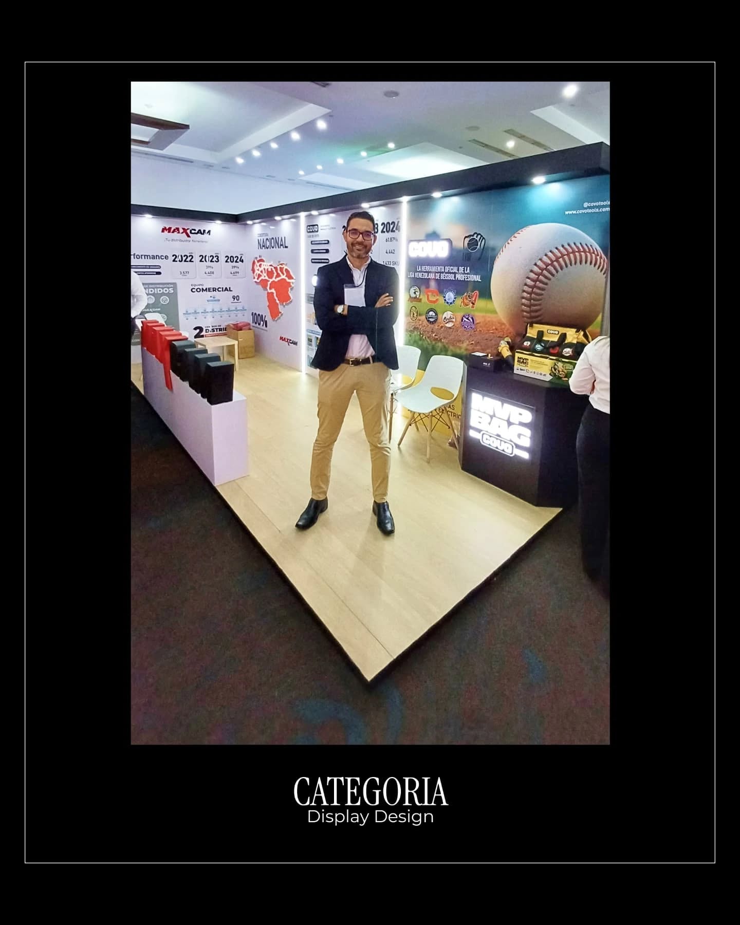 Los datos son sumamente importantes para definir nuevas estrategias, definir tu actual posición en el mercado, medir el crecimiento de tu organización o marca y medir efectividad.
¡Igual de importante que los datos, es el como se presentan! Síntesis es la palabra que mejor encaja en este caso, se diseño un stand comercial para un evento de alta envergadura, impactante, creativo y digerible para el público objetivo.
#brandingvenezuela #advertising #diseñografico #venezuela