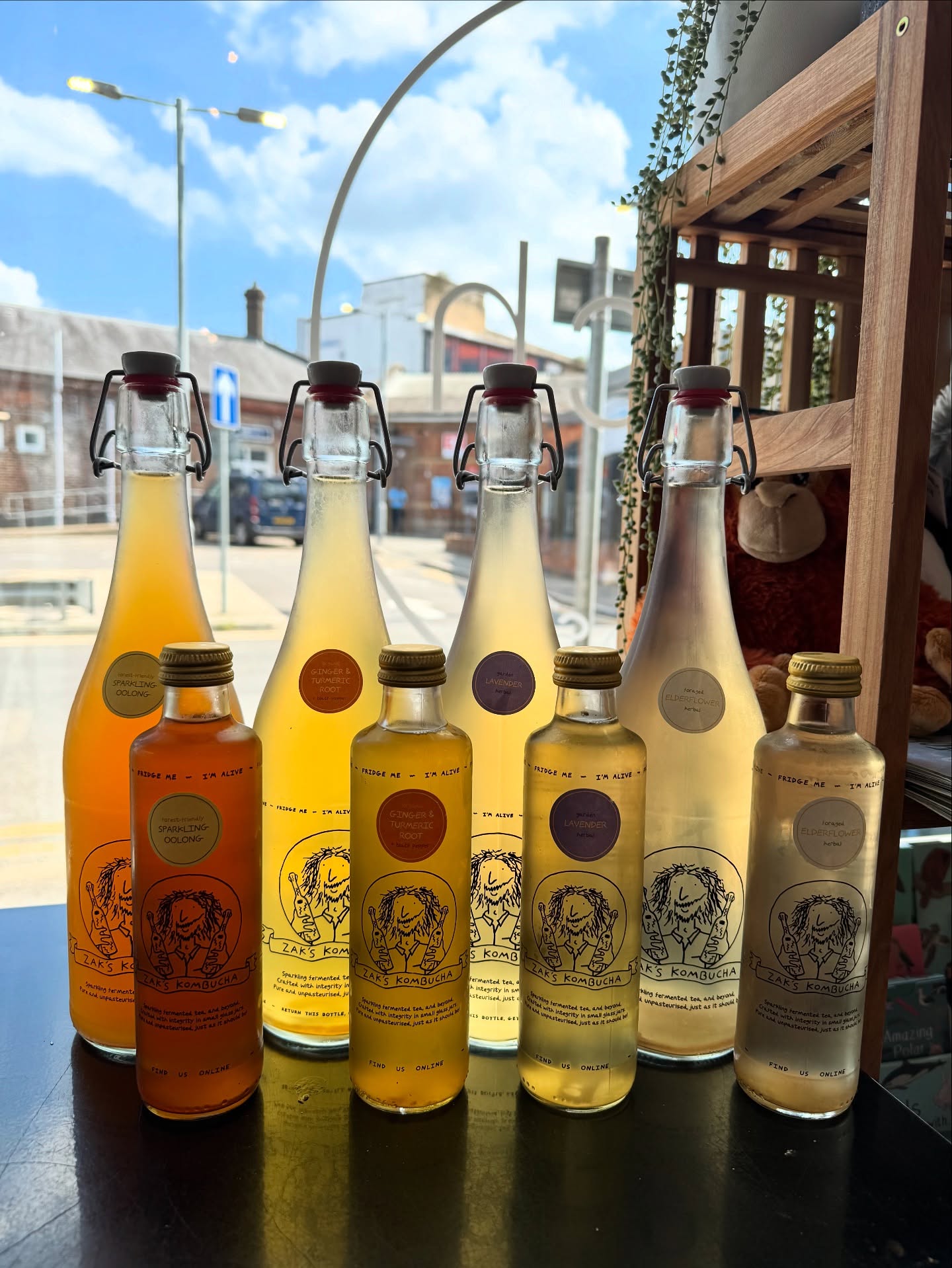 ✨ New sizes in stock: Zak’s Kombucha ✨
Locally brewed in small batches, using only natural ingredients and seasonal foraged flavours.
🌿 Available sizes:
• 250ml – perfect for on-the-go
• 750ml – great for sharing (or not!)
♻️ Return & Save: Bring back your empty 750ml glass bottle and get a discount on your next purchase.
Brewed in glass, never plastic. Pure, fresh, and sustainable.
#LocalKombucha #SustainableLiving #ReturnAndReuse #SmallBatchBrew #SeasonalFlavours #KentRefills #Tonbridge #Kent