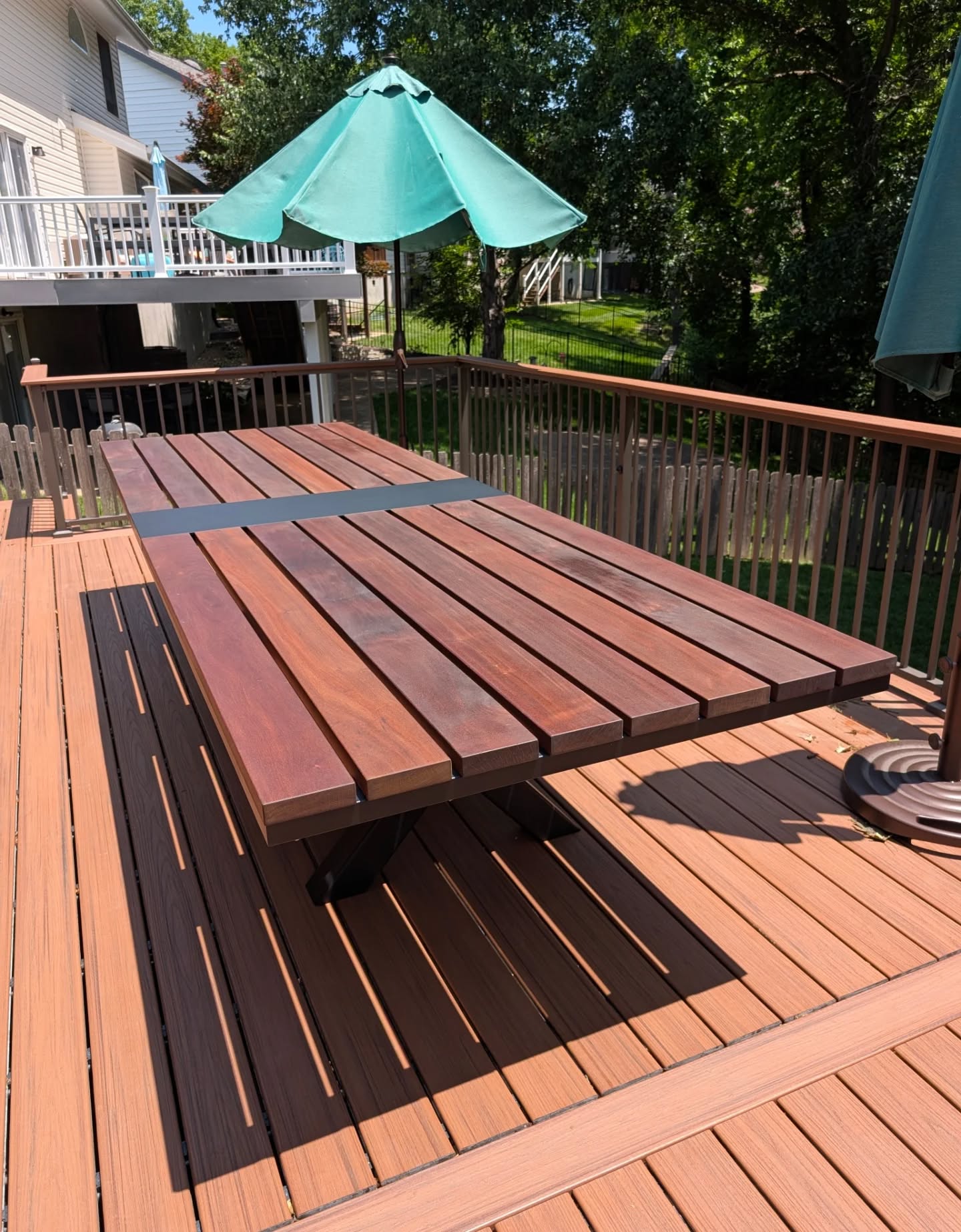 Here's a recent delivery to St. Louis, Missouri. 13' Ipe outdoor dining table and steel base. Our clients had seen the tables we built for DIA and reached out for their custom build. Let us know what we can do for you.
.
.
.
#ipe #diningtable #stlouis #customfurniture #alfresco #outdoorliving #customdesign