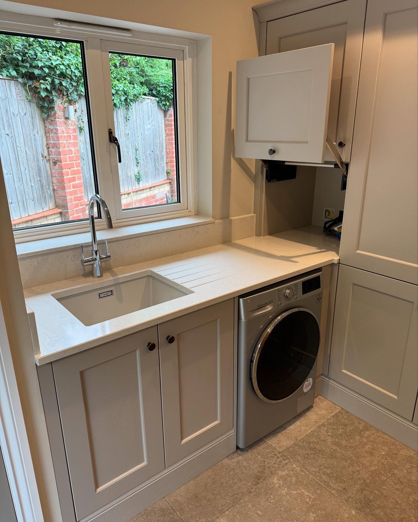 Utility Room complete.
@stori_collection Wakefield painted cashmere door
@silestonebycosentino Snowy Ibiza quartz worktops
@blum_uk Legra box draws, HL top, and hinges
@blanco_uk subline soft white sink
Swipe for before photo ⏩️➡️⏭️⏩️
#kitchensofinstagram #utilityroom #designideas #kitchenremodel #kitchenrenovation #kitcheninspo #ashwoodkitchens