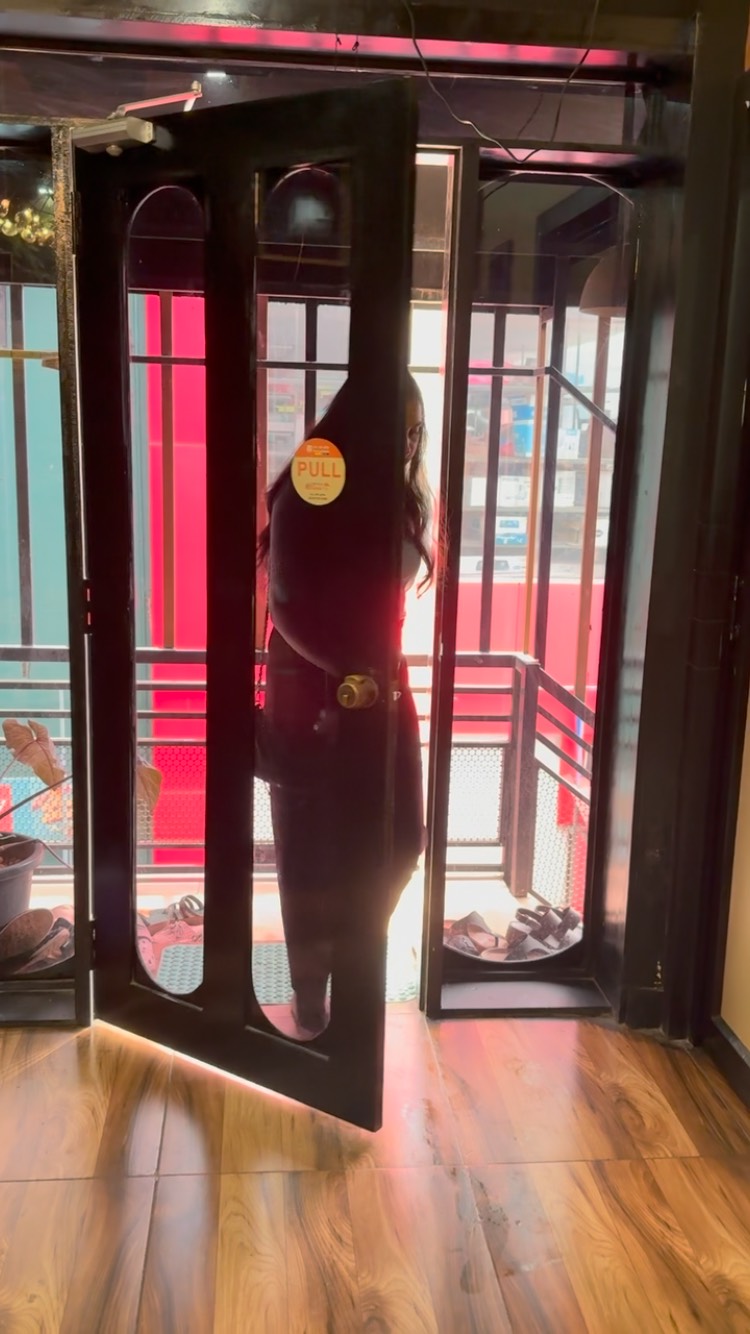 โจ Reveal Your Smoothest Hair Yet! โจ
Experience the Botoliss Botox Hair Treatment exclusively at The Luxe Ladies Salon & Spa, Vadakara ๐โโ๏ธ๐
Frizz-free, shiny, healthy hair that turns heads every day! ๐
๐ Book your transformation today โ because luxury is what your hair deserves.
#BotoxHairTreatment #BotolissBotox #HairBotoxVadakara #FrizzFreeHair #SmoothHairGoals #LuxeSalonVadakara #KeratinAlternative #HairCareKerala #HairTransformation #LadiesSalonVadakara #LuxurySalonExperience