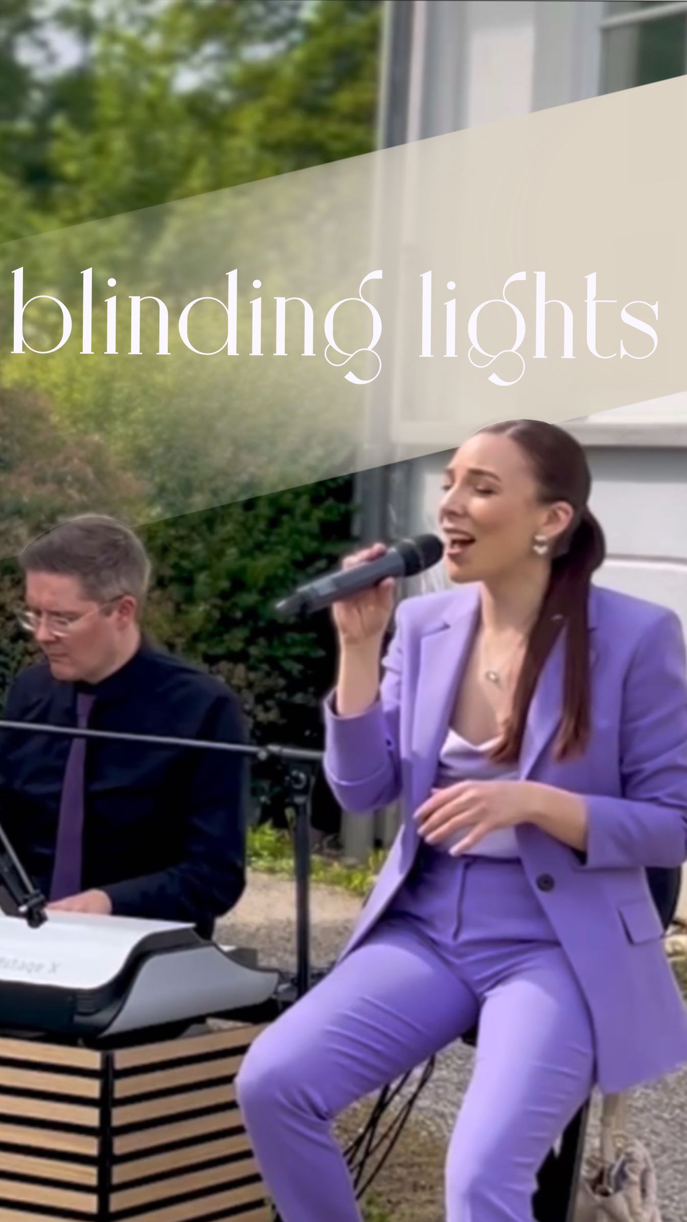 ✨Live-Musik beim Sektempfang✨
Mit unserem Trio schaffen wir eine besondere Atmosphäre – stilvoll, lebendig und trotzdem dezent. 🎶
Ob Pop, Soul, Funk oder Jazz – wir spielen die passende Musik für euer Event: Sektempfang, Dinner, Geburtstag oder Business-Feier.
🎤🎹🥁
Jetzt anfragen & Wunschtermin sichern – Link in der Bio oder direkt per Nachricht! 💌
#Sektempfang #Livemusik #Trio #Hochzeitsband #BlindingLights #PopJazzSoul #Eventmusik #RebeccaSammetTrio