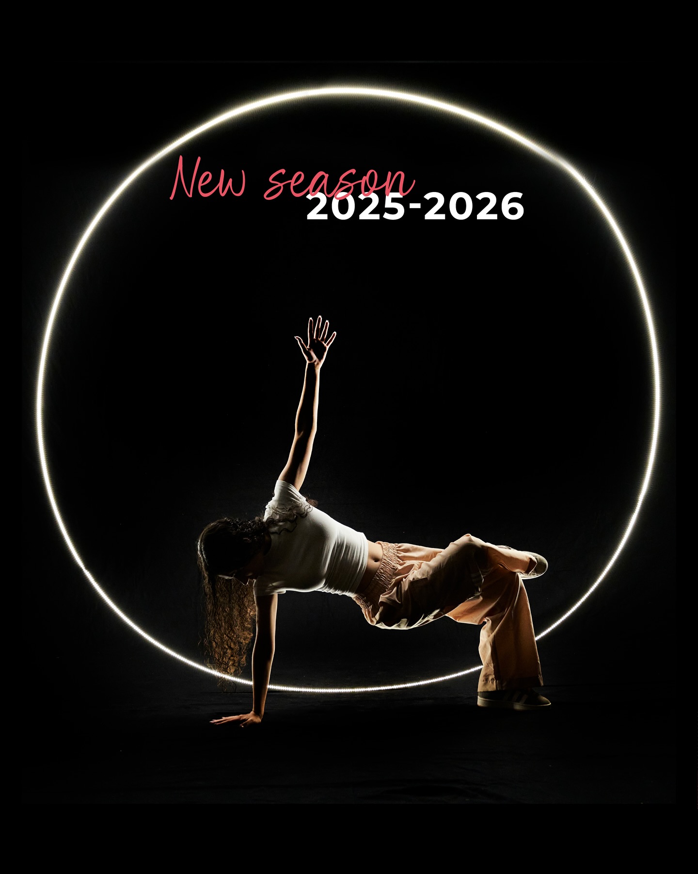 𝘚𝘵𝘢𝘺 𝘛𝘶𝘯𝘦𝘥
#newseason 2025/26
Dancer: Giorgia
Pic: @estudio_paolovolonte