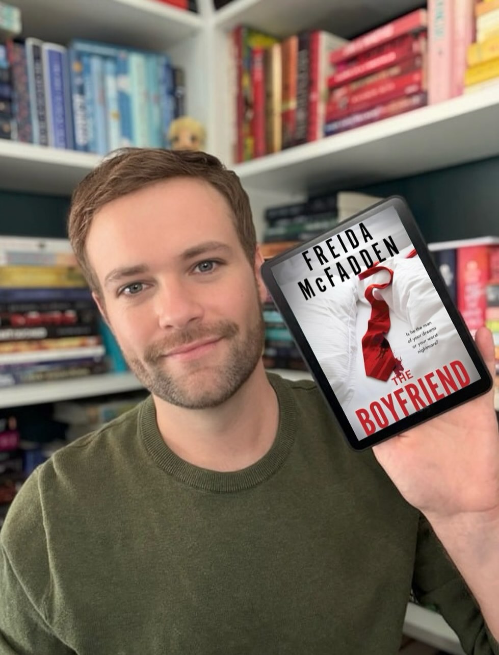 👔THE BOYFRIEND BY FRIEDA MCFADDEN 👔
Before going on vacation, I wanted a quick book that didn’t need much thinking… well, I got it 😂 I’m unsure if I was thinking TOO MUCH or if this book was easy to figure out… Overall, it was a quick read but ultimately a disappointment.
Book Description:
Sydney Shaw, like every single woman in New York, has terrible luck with dating. She’s seen it all: men who lie in their dating profile, men who stick her with the dinner bill, and worst of all, men who can’t shut up about their mothers. But finally, she hits the jackpot.
Her new boyfriend is utterly perfect. He’s charming, handsome, and works as a doctor at a local hospital. Sydney is swept off her feet.
Then the brutal murder of a young woman―the latest in a string of deaths across the coast―confounds police. The primary suspect? A mystery man who dates his victims before he kills them.
Sydney should feel safe. After all, she is dating the guy of her dreams. But she can’t shake her own suspicions that the perfect man may not be as perfect as he seems. Because someone is watching her every move, and if she doesn’t get to the truth, she’ll be the killer’s next victim…
#theboyfriend #bookrecs #friedamcfadden #thrillerbooks frieda, McFadden, the, boyfriend, thriller, book, recommendations