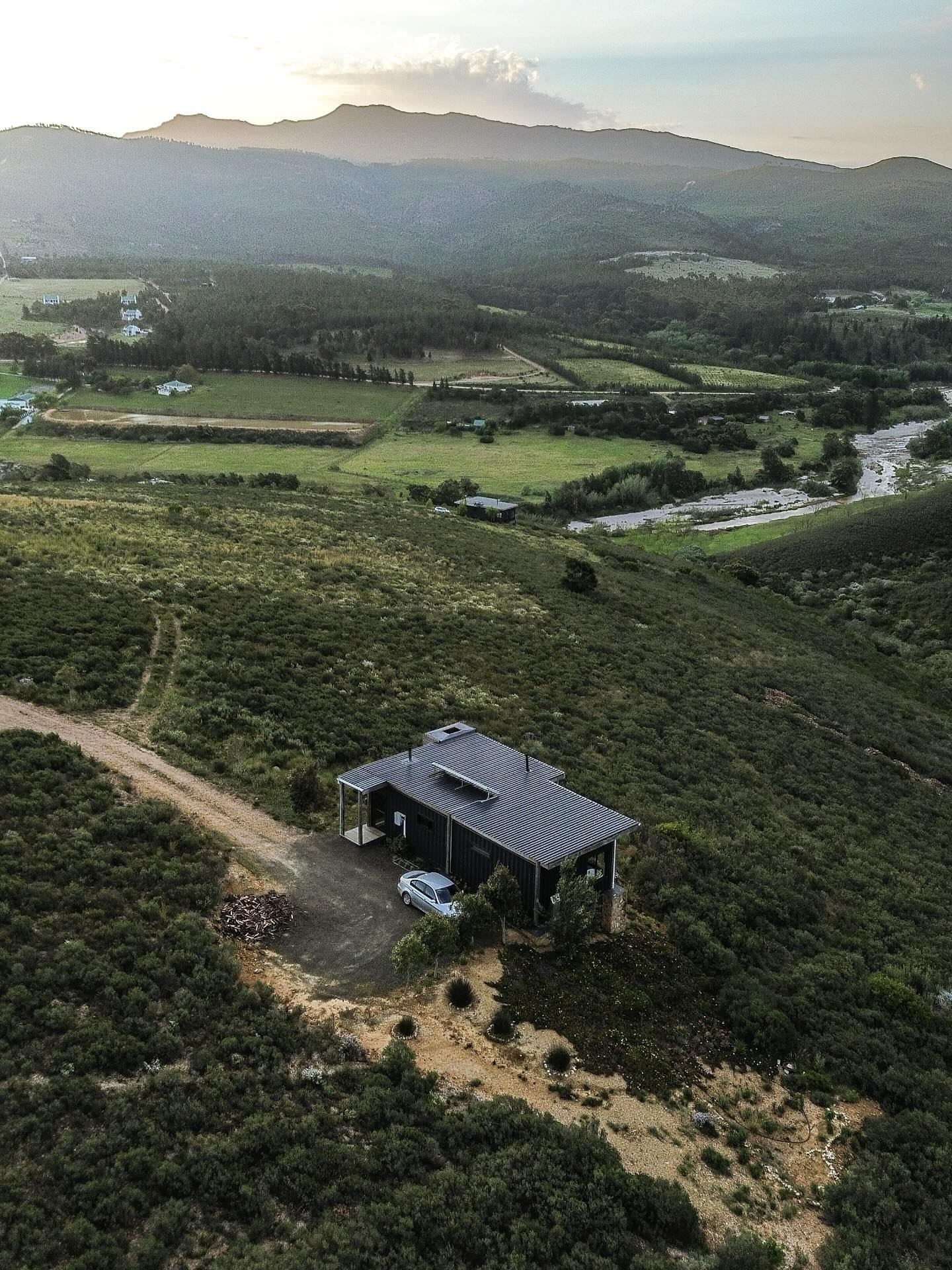 Morning views.
-
#copiaecocabins #watervalcabin #containercabin #morningviews #cabinlovers #westerncape #botrivier #monday