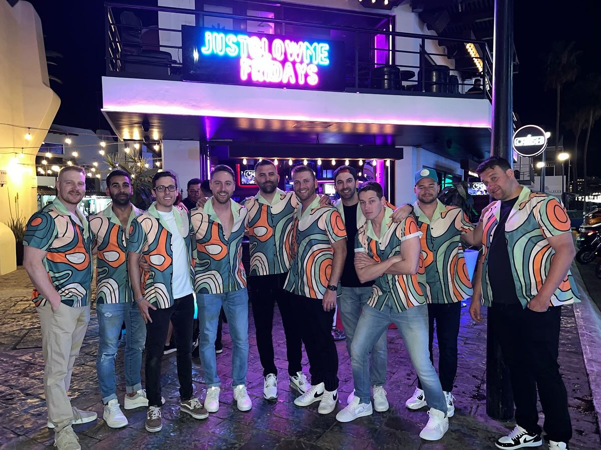 Round up the crew and hit the hottest clubs in Cabo San Lucas — where the beats are fire, the drinks are flowing, and the night never ends! 🍾🔥🌴 #CaboNights #GuysTripVibes #PartyInCabo #cabosanlucas