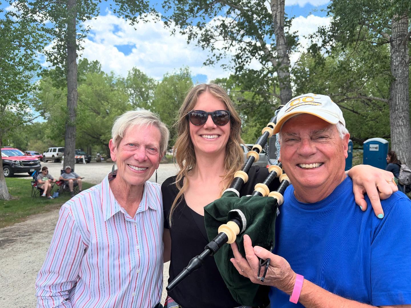 It was so fun having these two in the crowd!! 🩵 and Happy Anniversary to the cutest love birds of all time!
#bagpipes #bagpiper #bagpipesrock #bagpipesanddrums #bagpipers #bagpipemusic #alpinebagpiper #music #celticmusic #salida #buenavista #bagrock