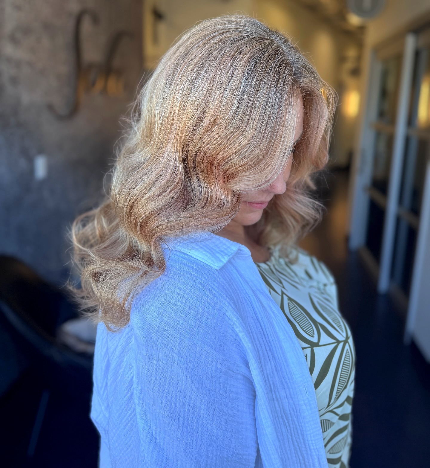 New favorite color coming in HOOOOOOT 🔥
I’m so obsessed with this. I have been getting a few blondies coming in and wanting to mix it up and try something new. So naturally we opt for strawberry blonde. Or I like to call it “Baby Strawberry”, OR “Barely There Pink.” I can’t get enough. So if you’re feeling blah and want to spice it up don’t be afraid to ask what’s been fun lately and maybe we can hook you up with something cool!
Also! What should we call this?? I fear it needs a name.
#blondehighlights #blondehair #strawberryblonde #escondidohairstylist #sanmarcoshairstylist