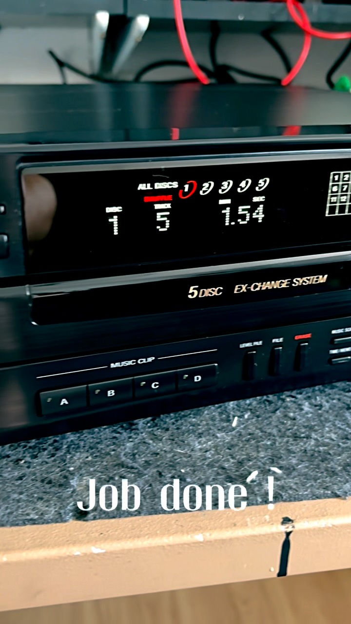 Job done… 😎
#vintageaudiomd #vintageaudio #vintageaudiorepair #vintagehifi #vintagerepair #vintageaudiolove #doıtyourself #hifiaudio #audiophiles #classicaudio #vintagestereo #akai #audiophil #stereophile #taperecorder #midcenturylove #midcenturystyle #tapelovers #oldschoolaudio #oldschoolmusic #retrosound #vintagesound #tapes #tapedeck #reeltoreel #audiofreak #retro #vintage #sony #sonycdplayer
