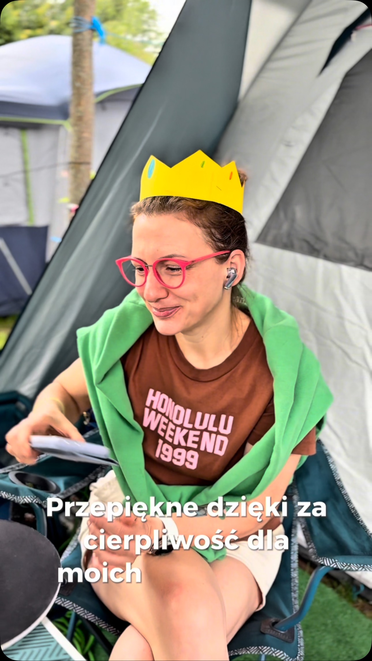 Wieszak na ręczniki dla pana Tomasza?
Półki do pokoju Zosi? Dywan dla Joanny?
Wakacje wakacjami ale robota nie zrobi się sama.
Piękne dzięki za cierpliwość Kochane Matoski.
Za godzinę jestem już tylko dla Was!!!
#kolorywewnętrza #projektywnętrz #projektywnętrztoruń #camping #pracanacampingu