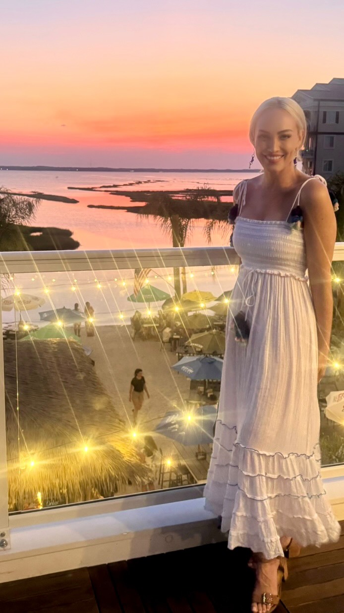 vacation snapshots & neon daydreams 💭🌊
felt the sun, felt the spark, felt everything✨
“electric hearts” came out Friday and it’s already dancing its way onto playlists — if you haven’t heard it yet, press play & let it glow 💗
#ElectricHearts #BrandiBurkhardt #NewMusicFriday #NowPlaying #PopMusic #SynthPop #IndiePop #AltPop #ElectroPop #SummerVibes #BeachVibes #VacationMode #OceanViews #WavesAndVibes #NeonDreams #FeelGoodMusic #AestheticVibes #PopArtist #NewMusicAlert #MusicDiscovery #MusicVideo #SpotifyPlaylist #AppleMusic #InstaMusic #FemaleArtist #ChillPop #DancePop #PopWithAStory #EmotionalPop #SunsetVibes