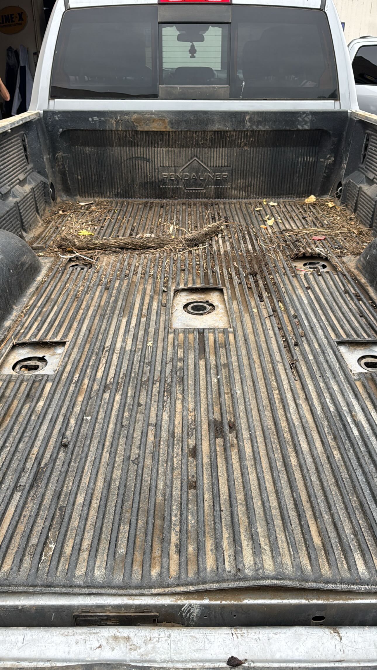Here’s a good example why LINEX is the better choice. This is a before and after showing how much debris gets trapped under a drop in bedliner.
Our customer went with our LINEX MAX 25% thicker and UV staple.
#linex #linexsandiego #linexsd #linexmax #truck #bedliner #4x4 #worktruck #sprayedinusa #coating #beforeandafter #dropinbedliner